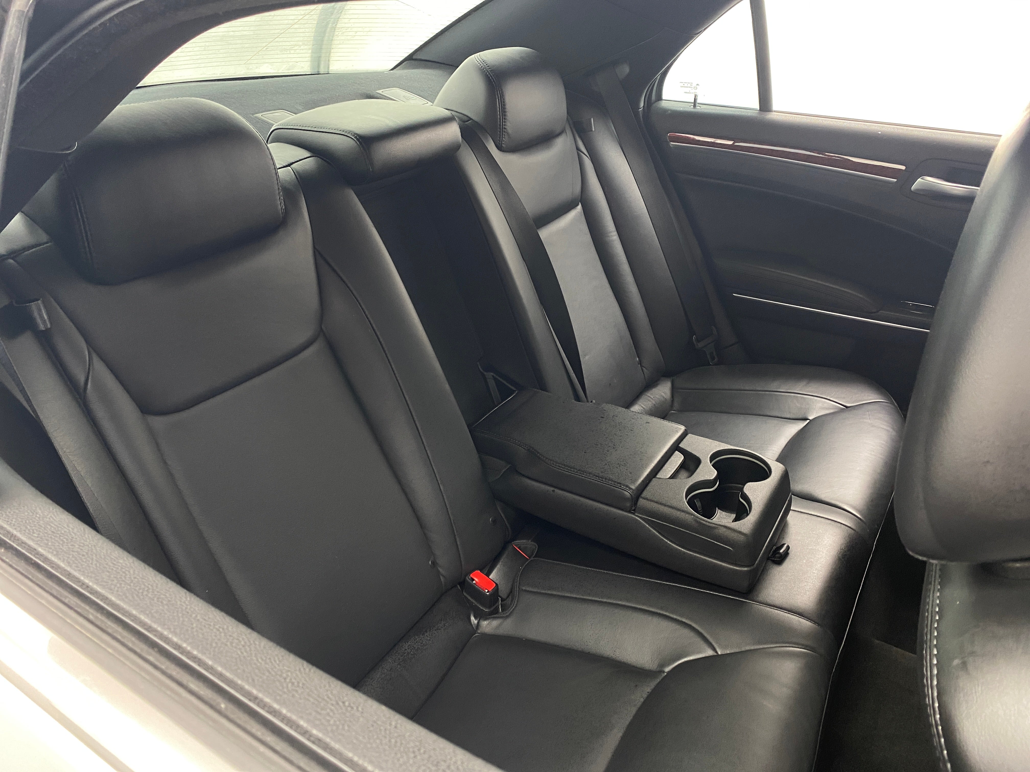 2012 Chrysler 300 Limited Edition 5