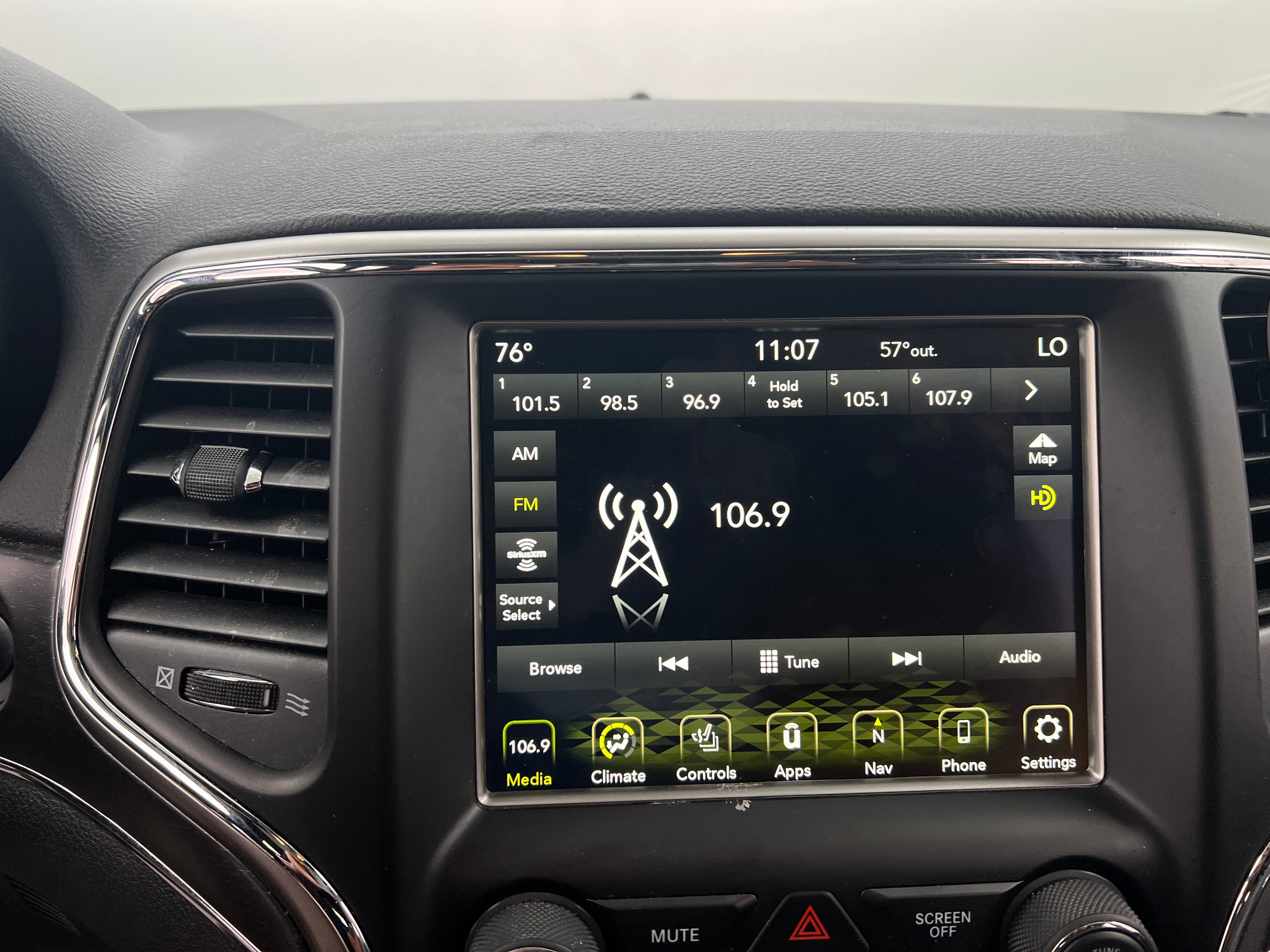 2018 Jeep Grand Cherokee Limited Edition 3