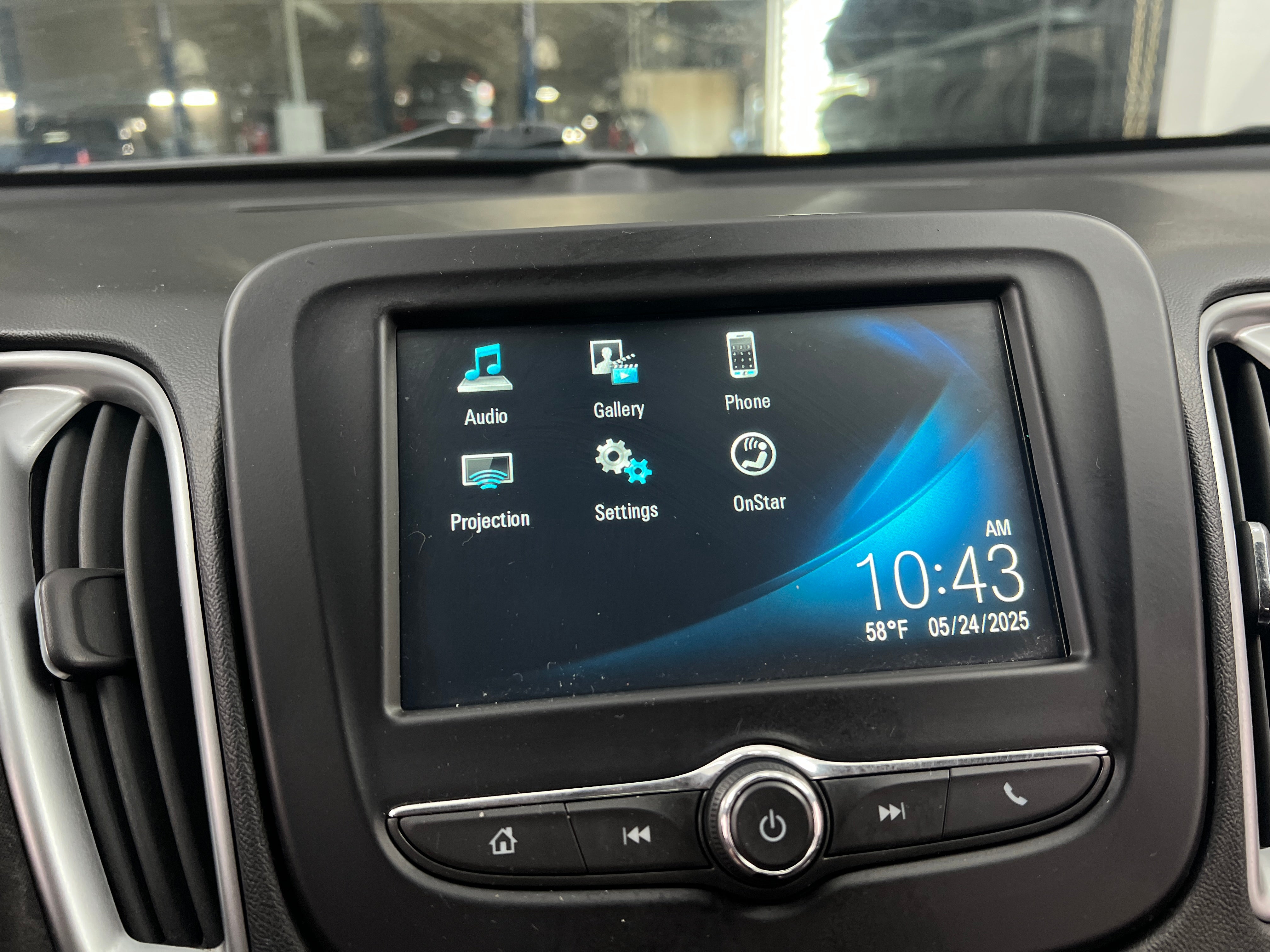 2018 Chevrolet Malibu LS 4