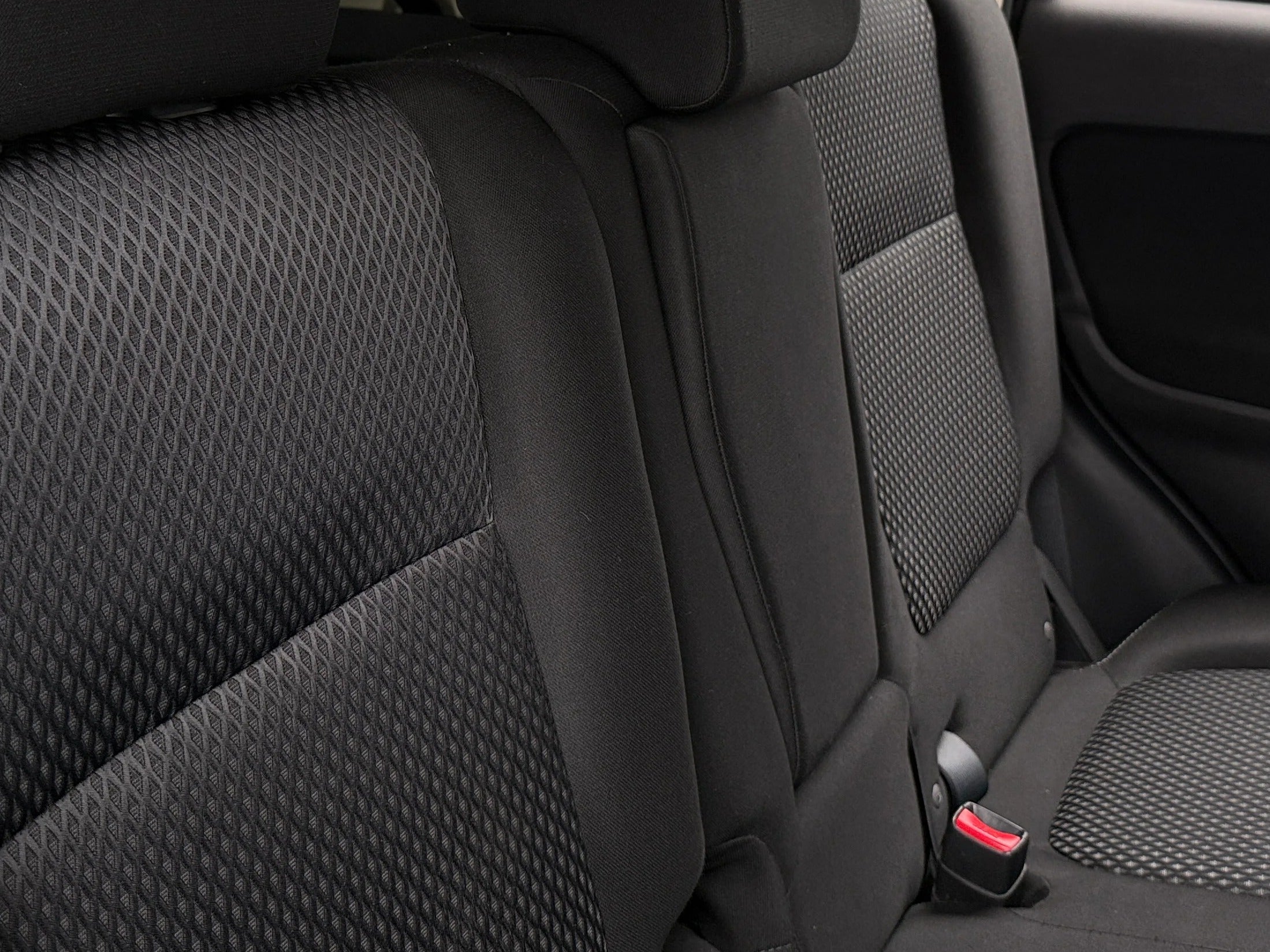 2018 Mitsubishi Outlander ES 6