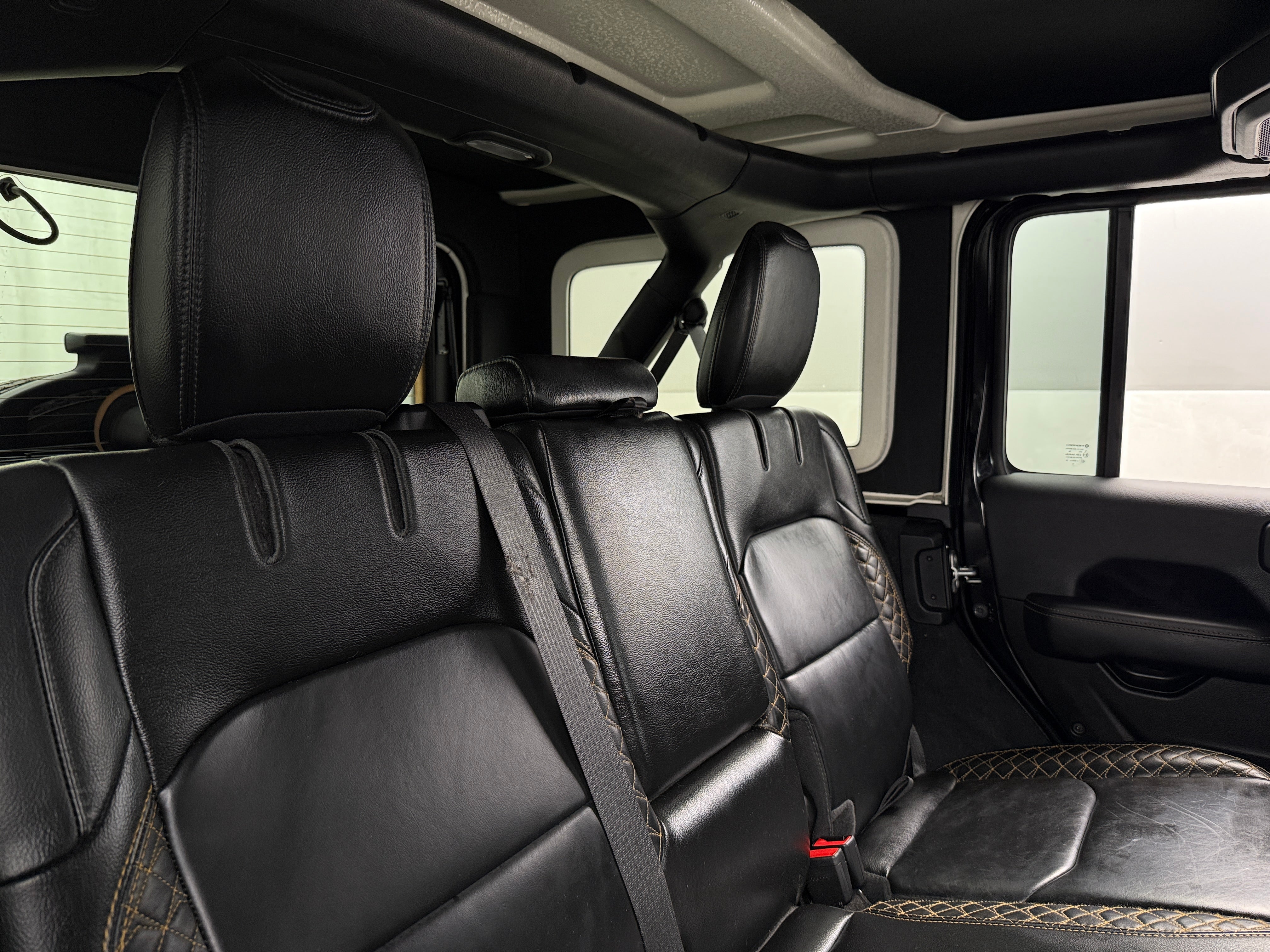 2022 Jeep Wrangler Unlimited Altitude 5