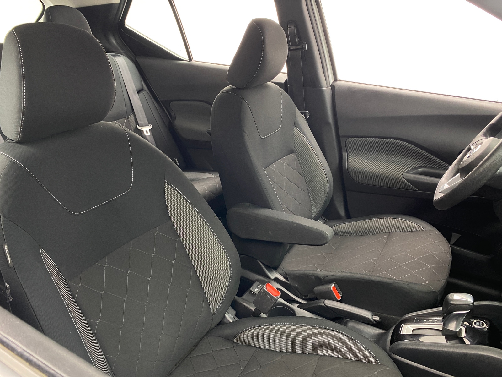 Thumbnail: 2020 Nissan Kicks - 2