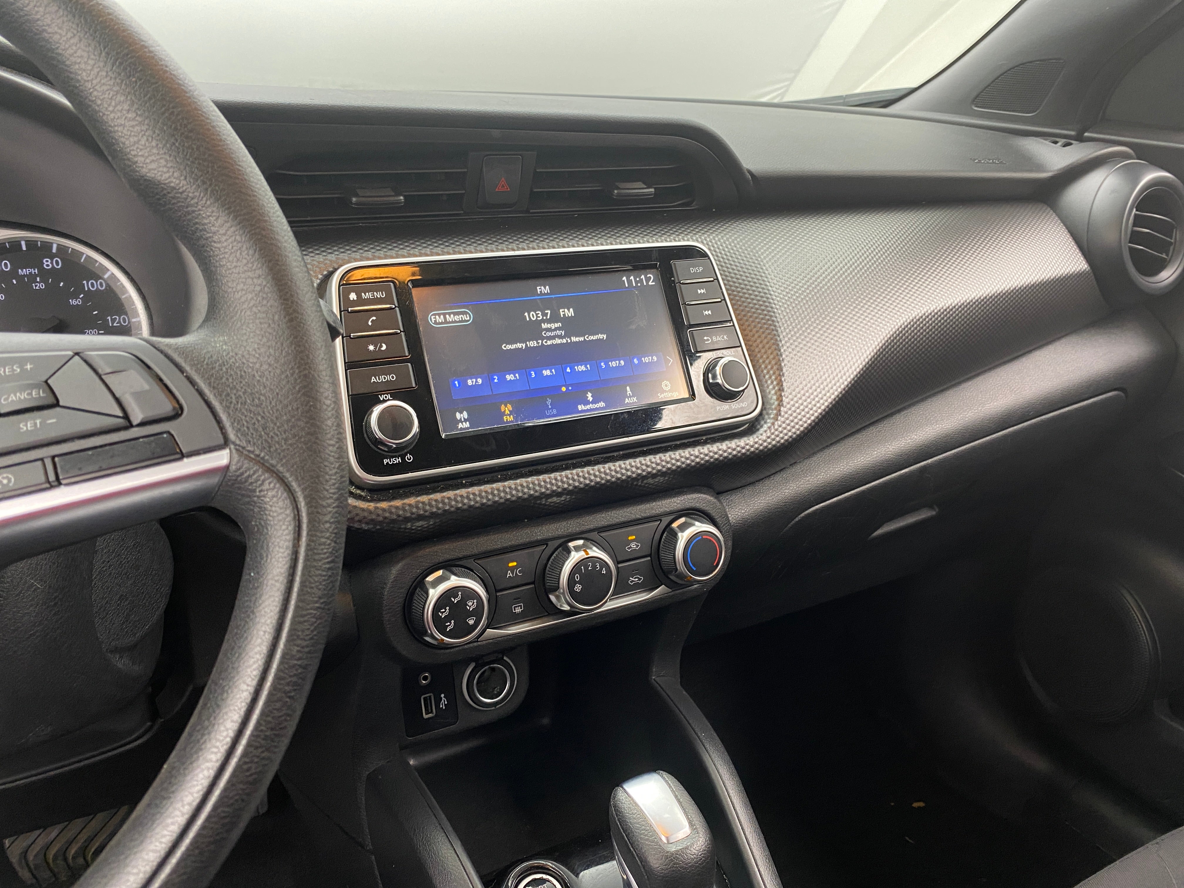 2020 Nissan Kicks S 4