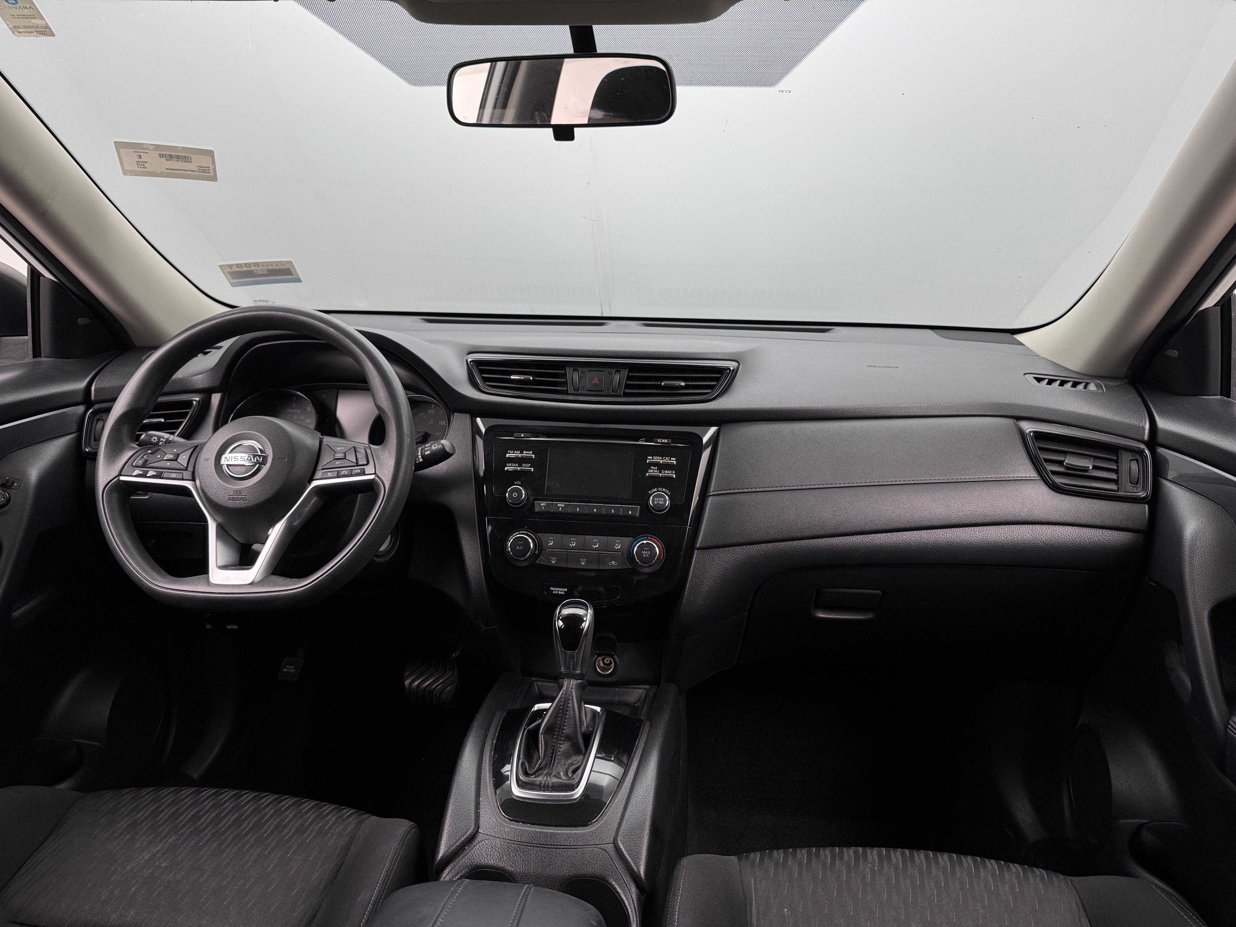 2017 Nissan Rogue S 3