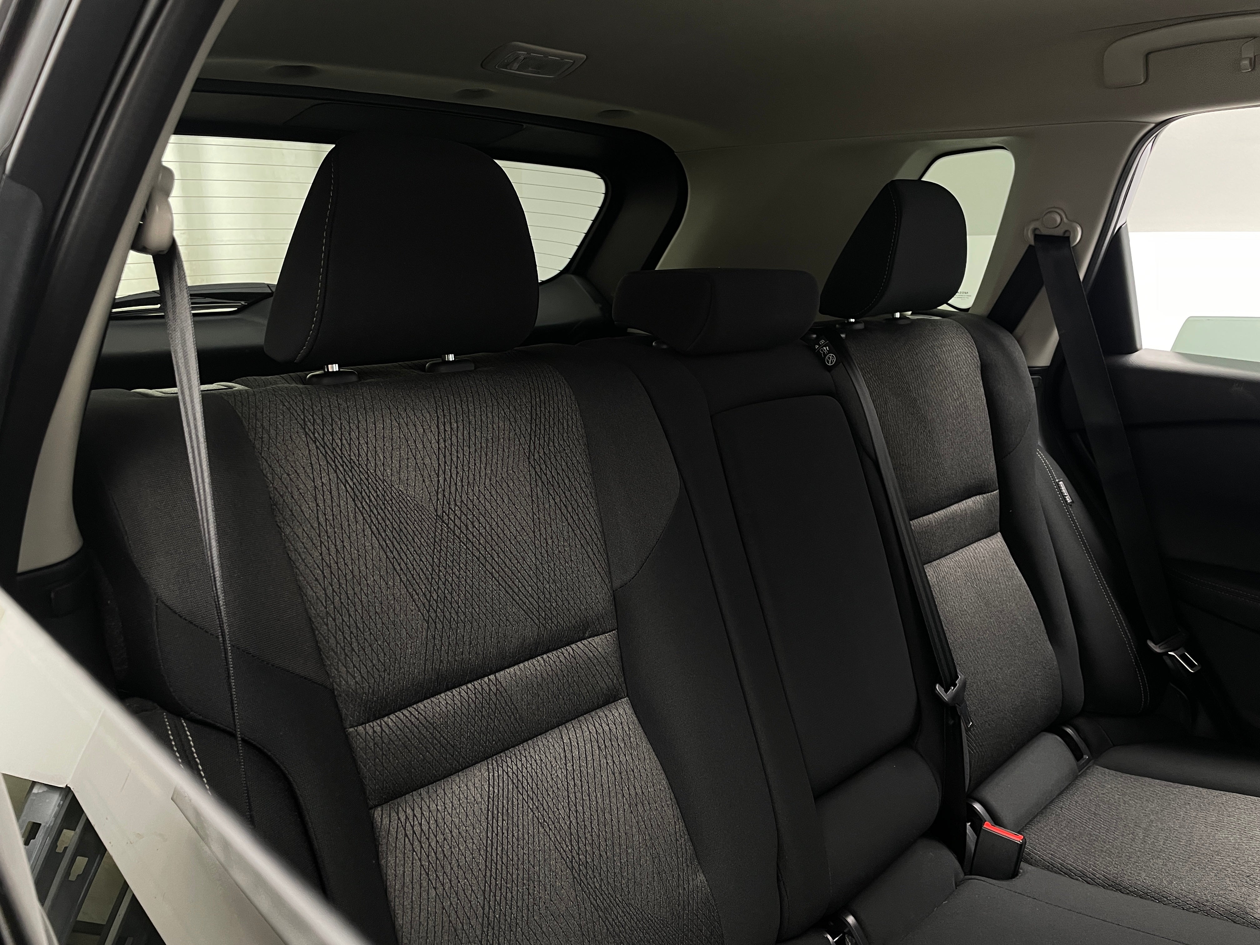 2024 Nissan Rogue SV 6
