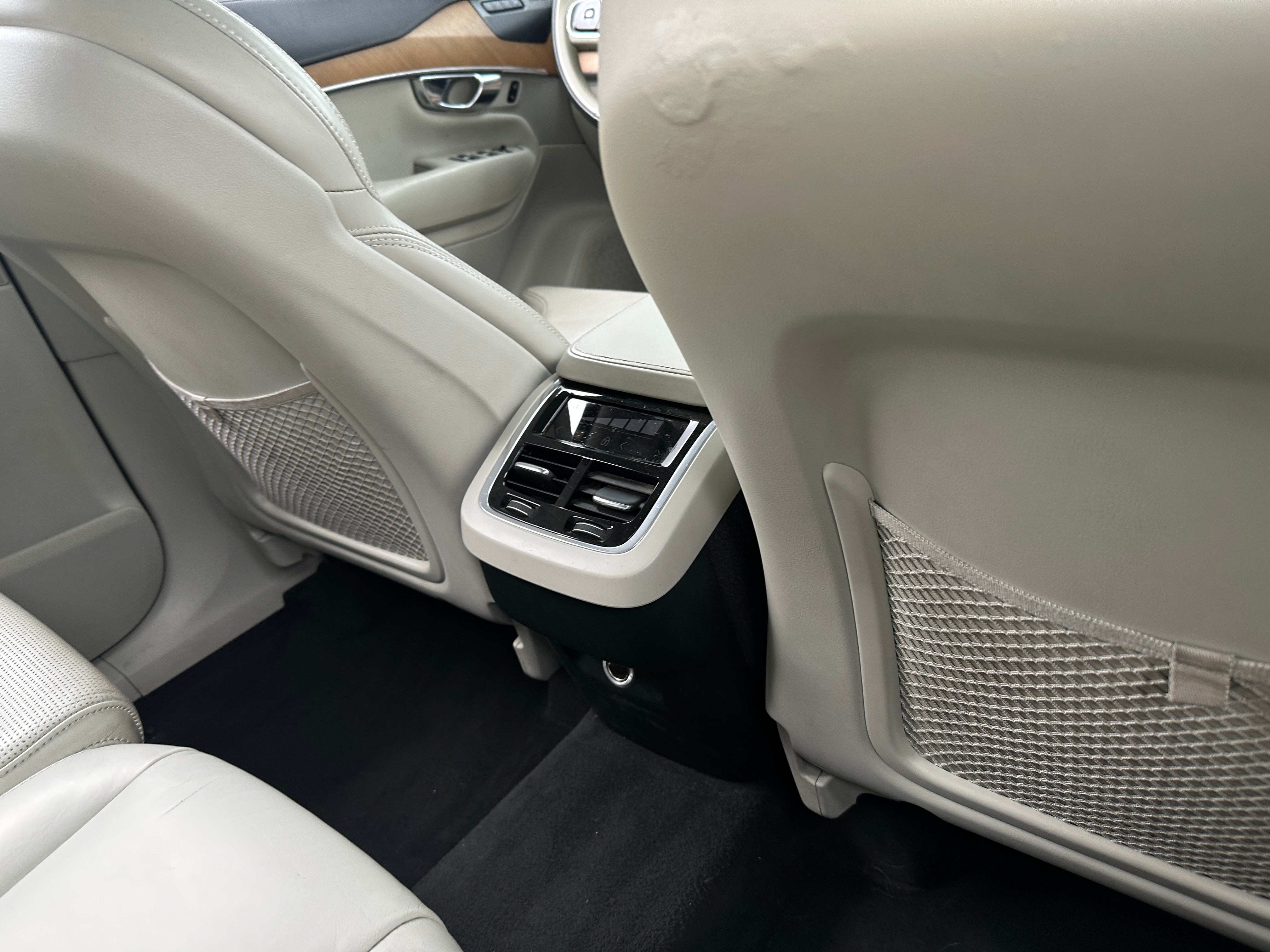 Image 10 of 2020 Volvo XC90 T6 Inscription