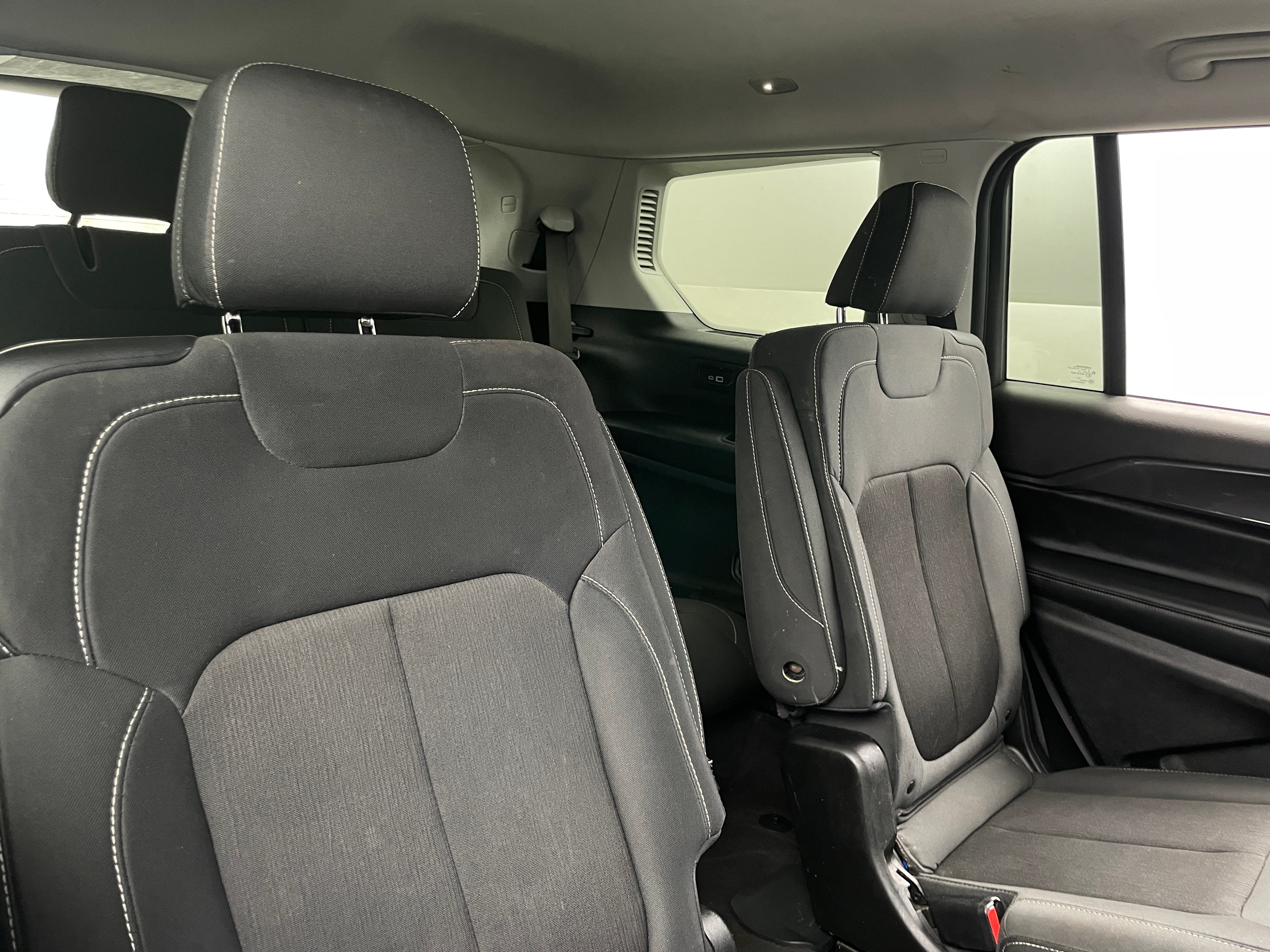 2022 Jeep Grand Cherokee L Laredo 6