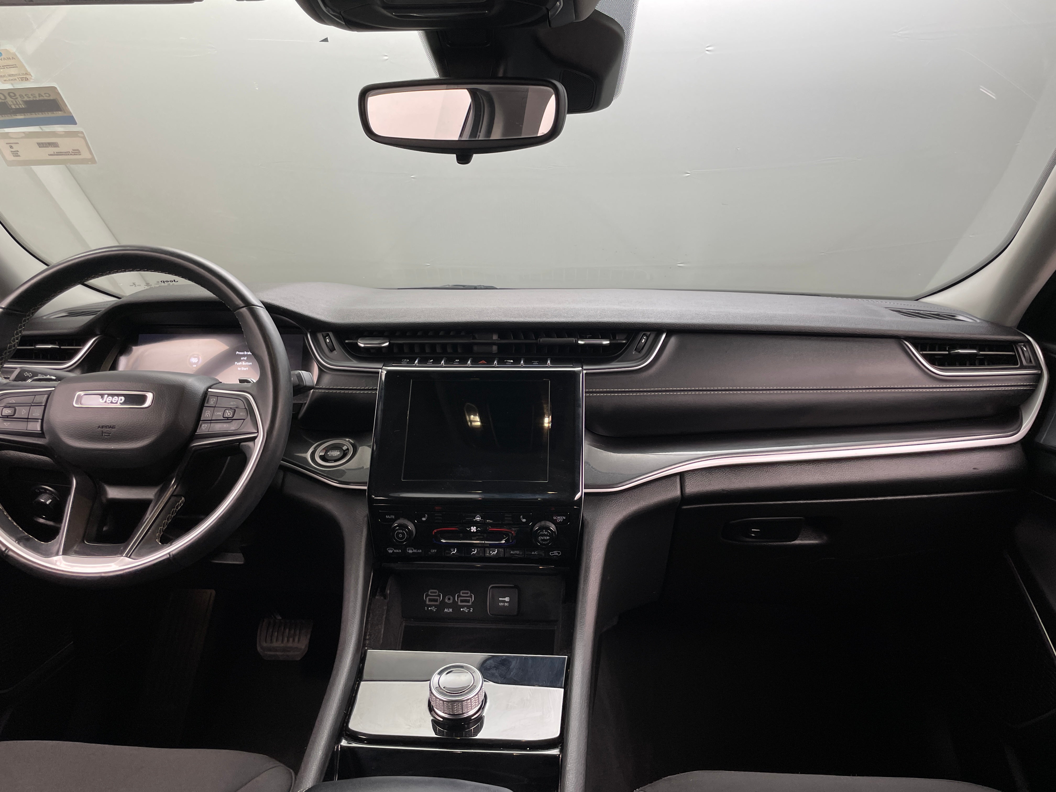 2022 Jeep Grand Cherokee L Laredo 3