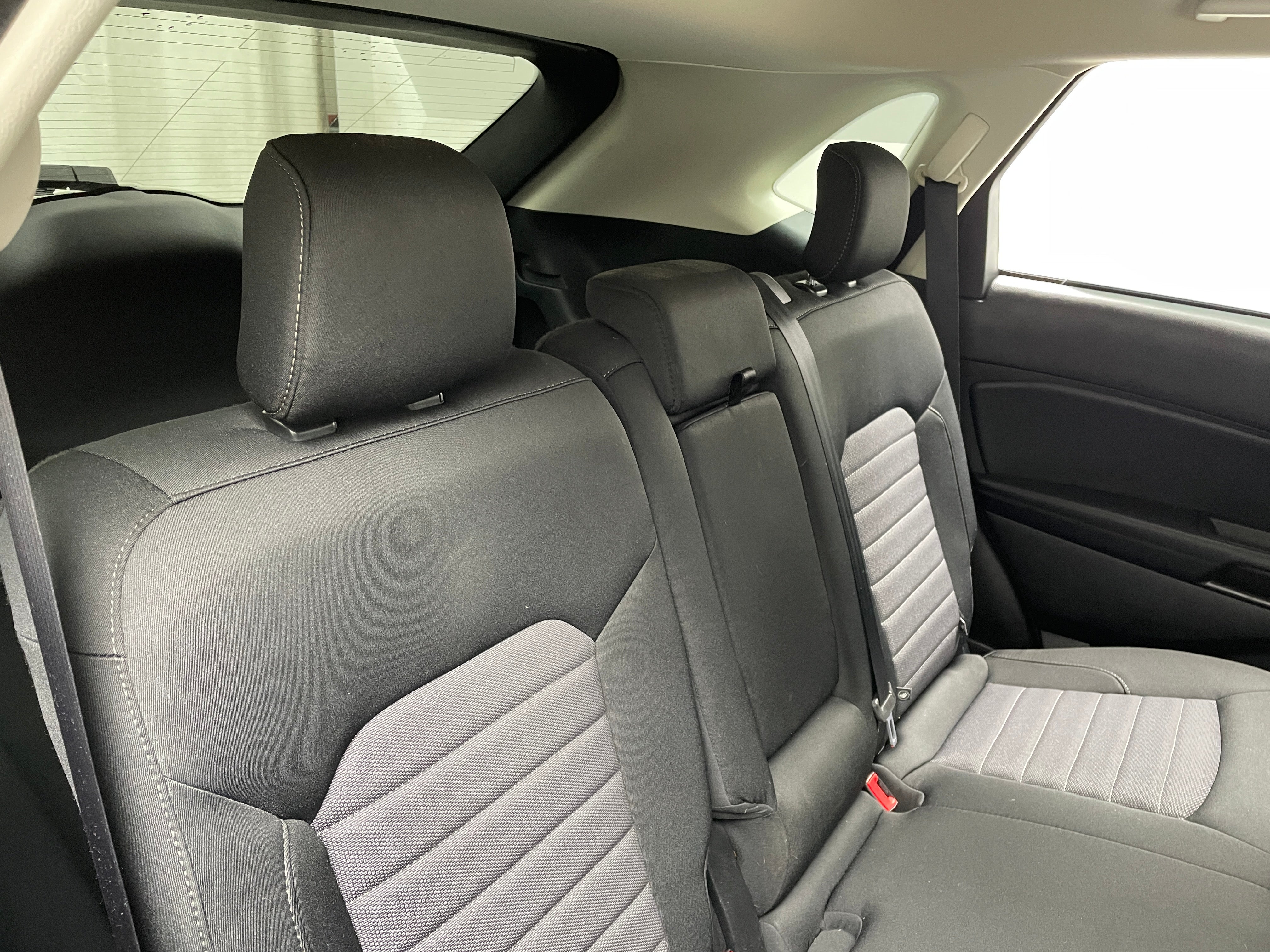 2020 Ford Edge SE 6