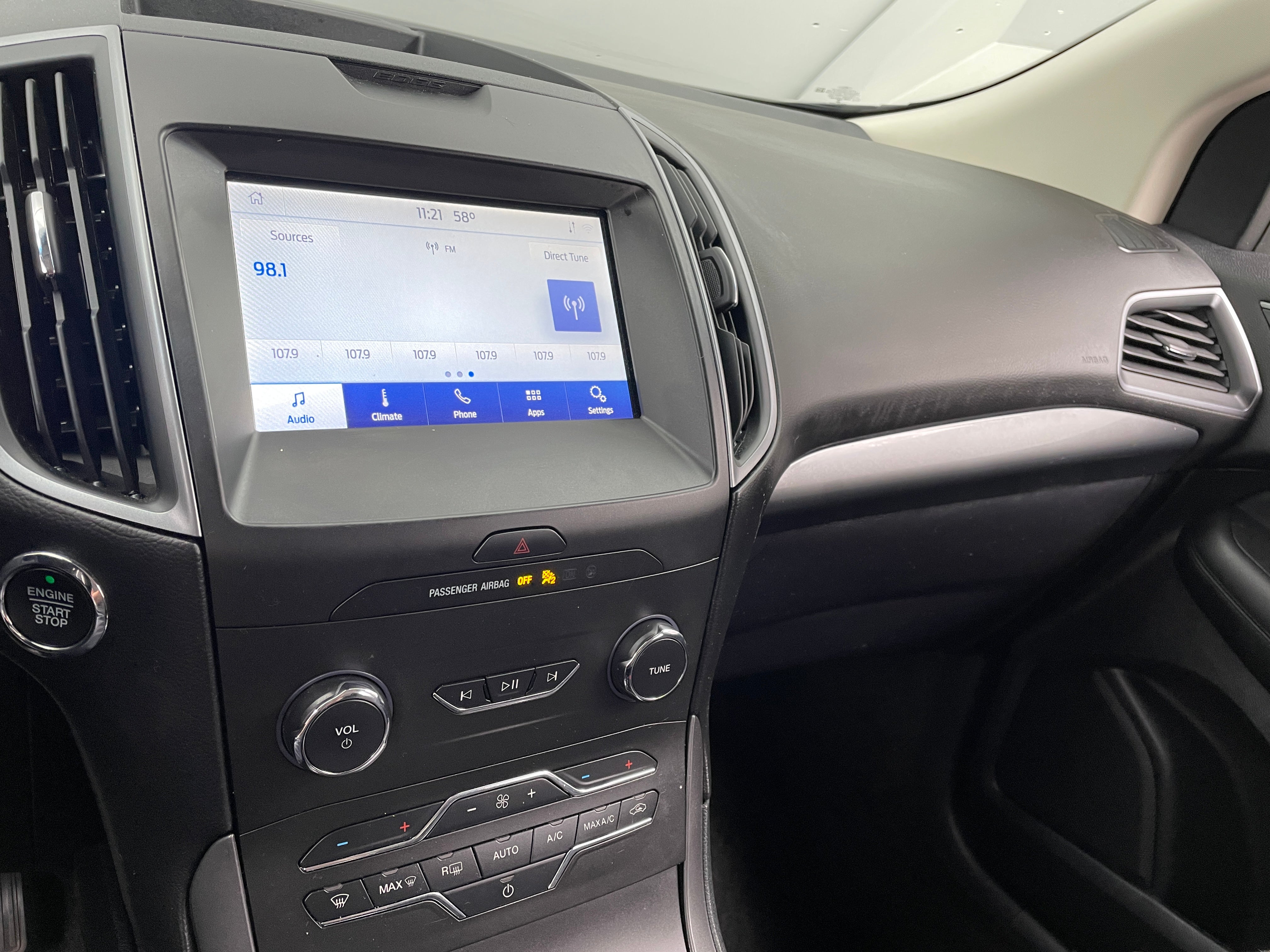2020 Ford Edge SE 4