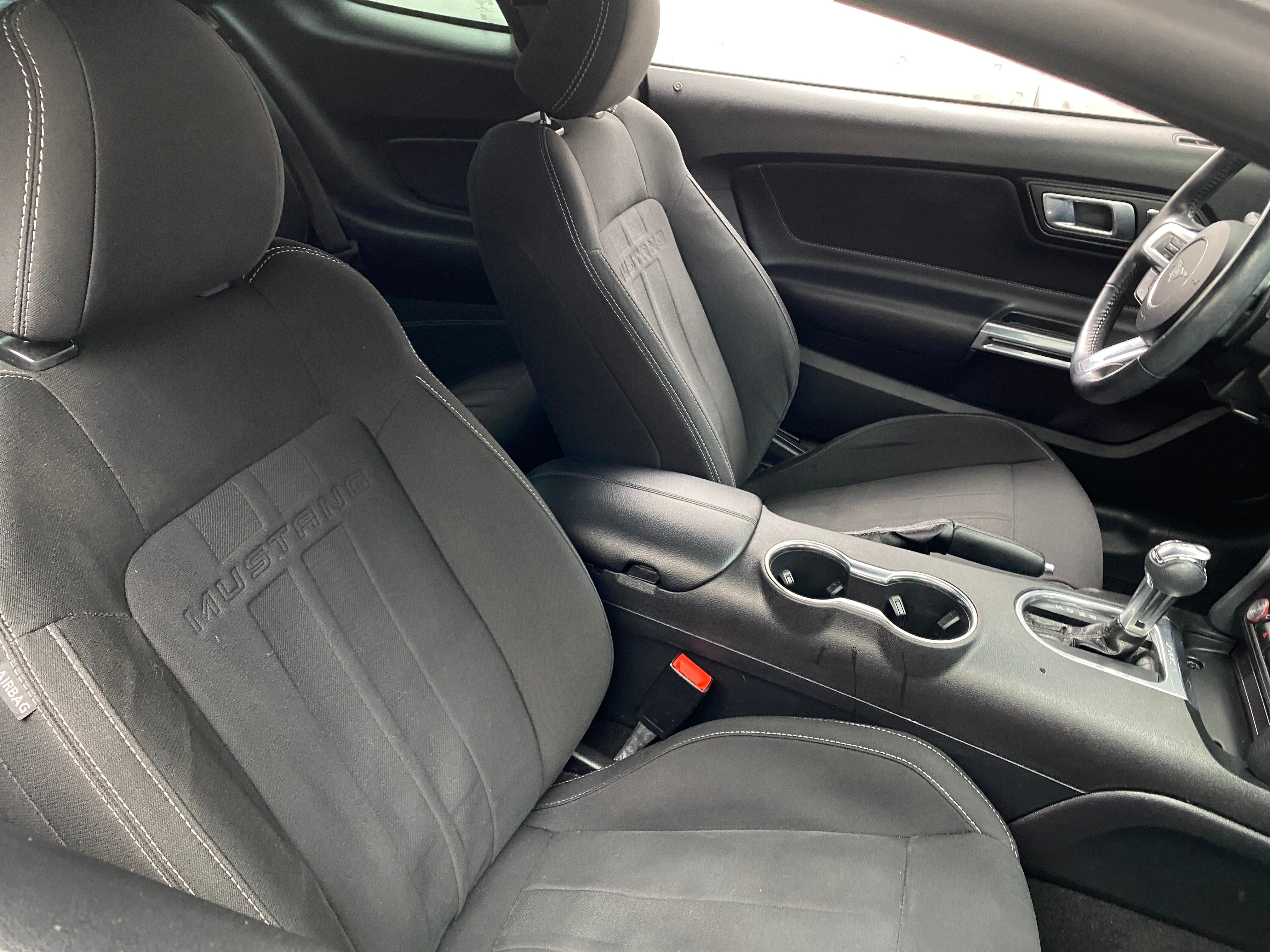 2020 Ford Mustang  2