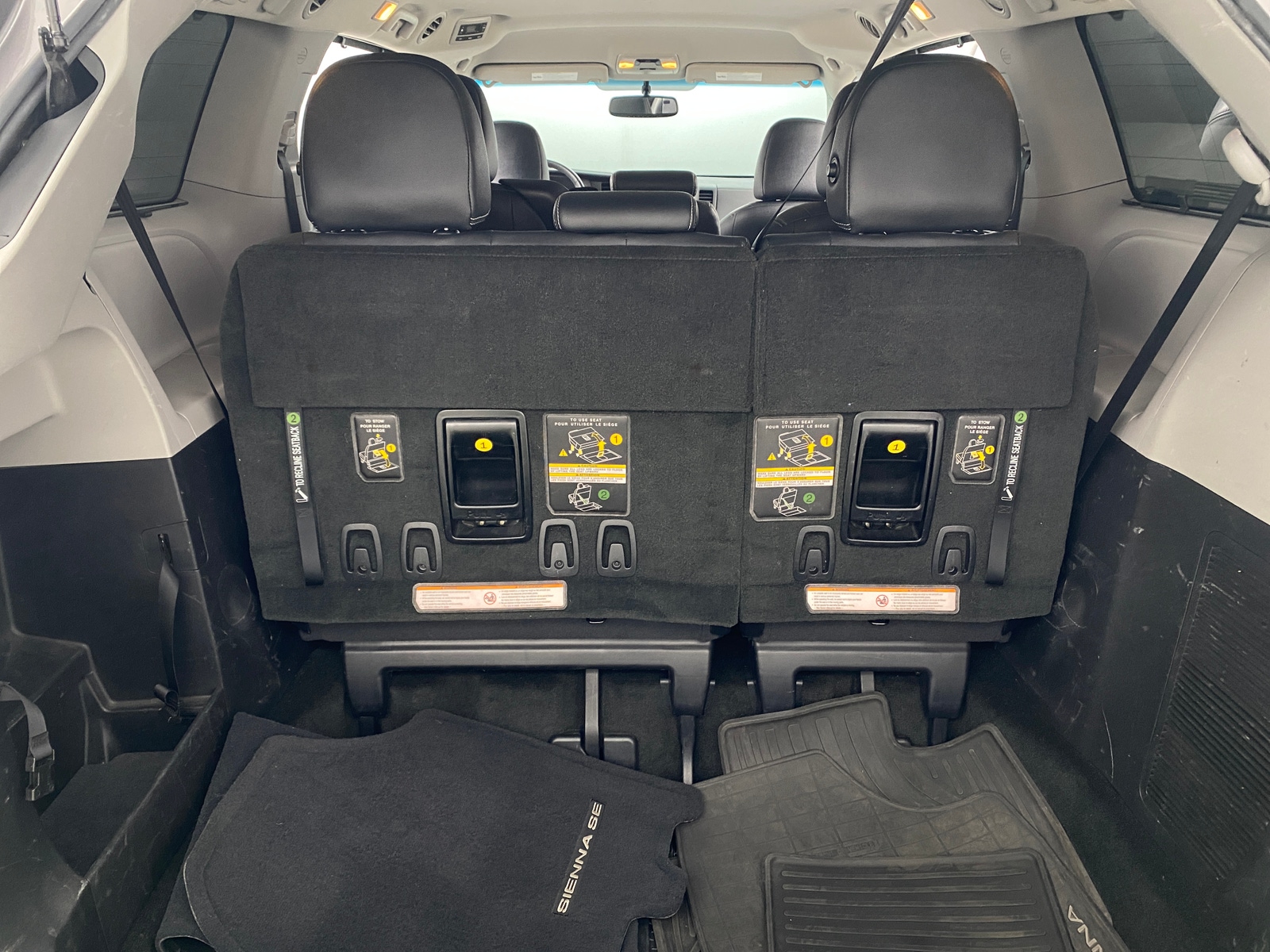 Thumbnail: 2015 Toyota Sienna - 6