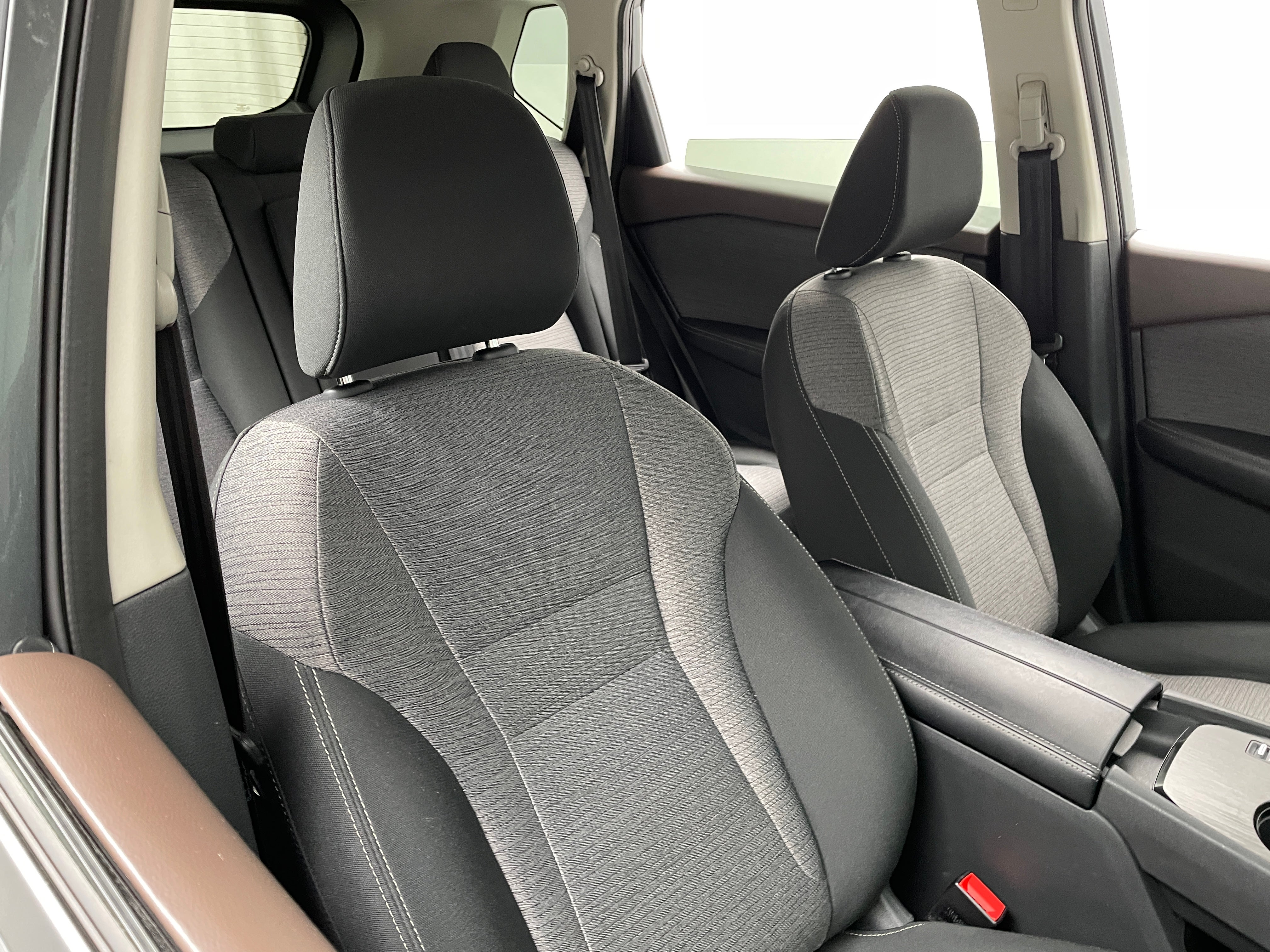 2023 Nissan Rogue SV 2