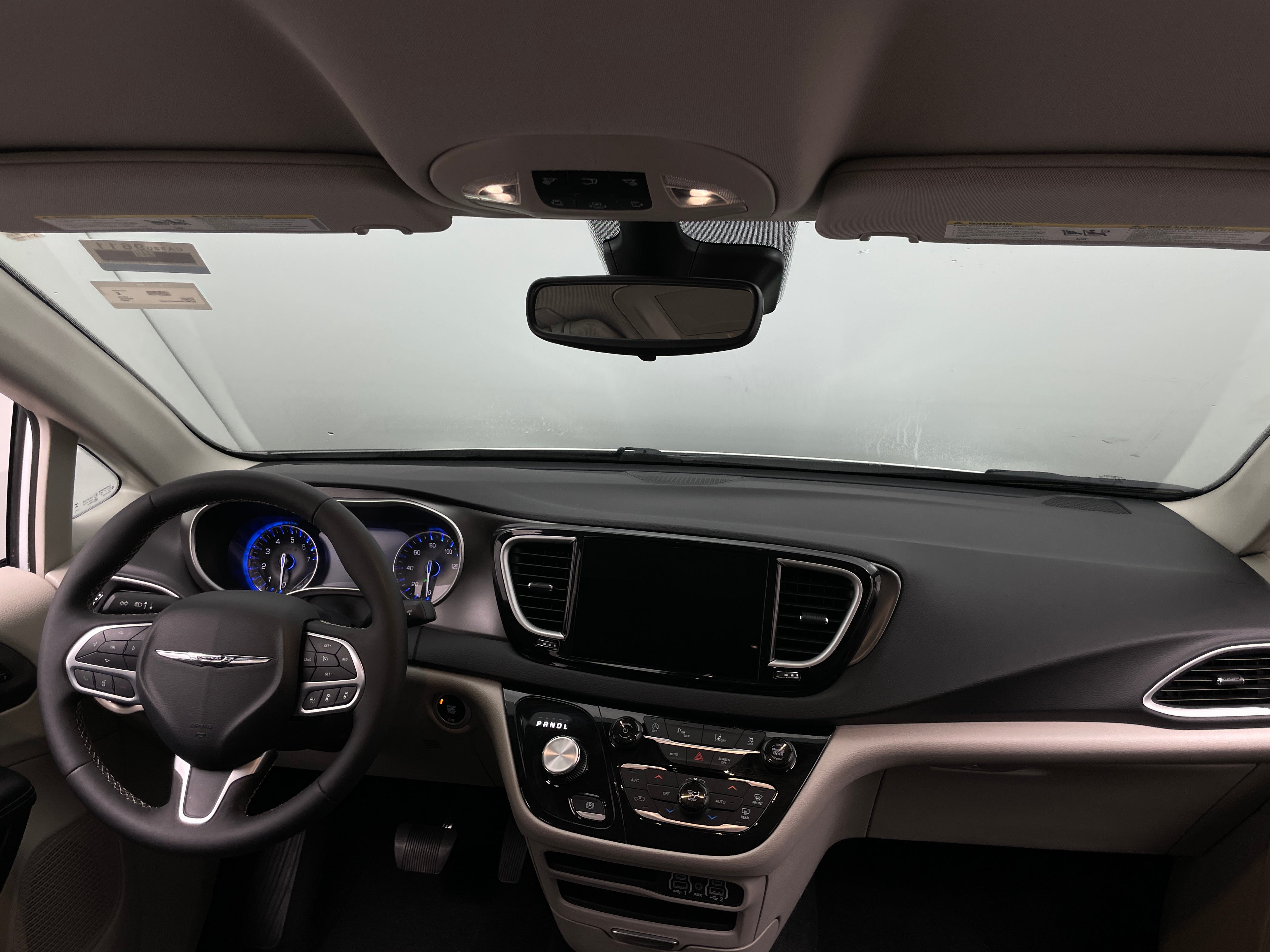2024 Chrysler Pacifica Touring L 2