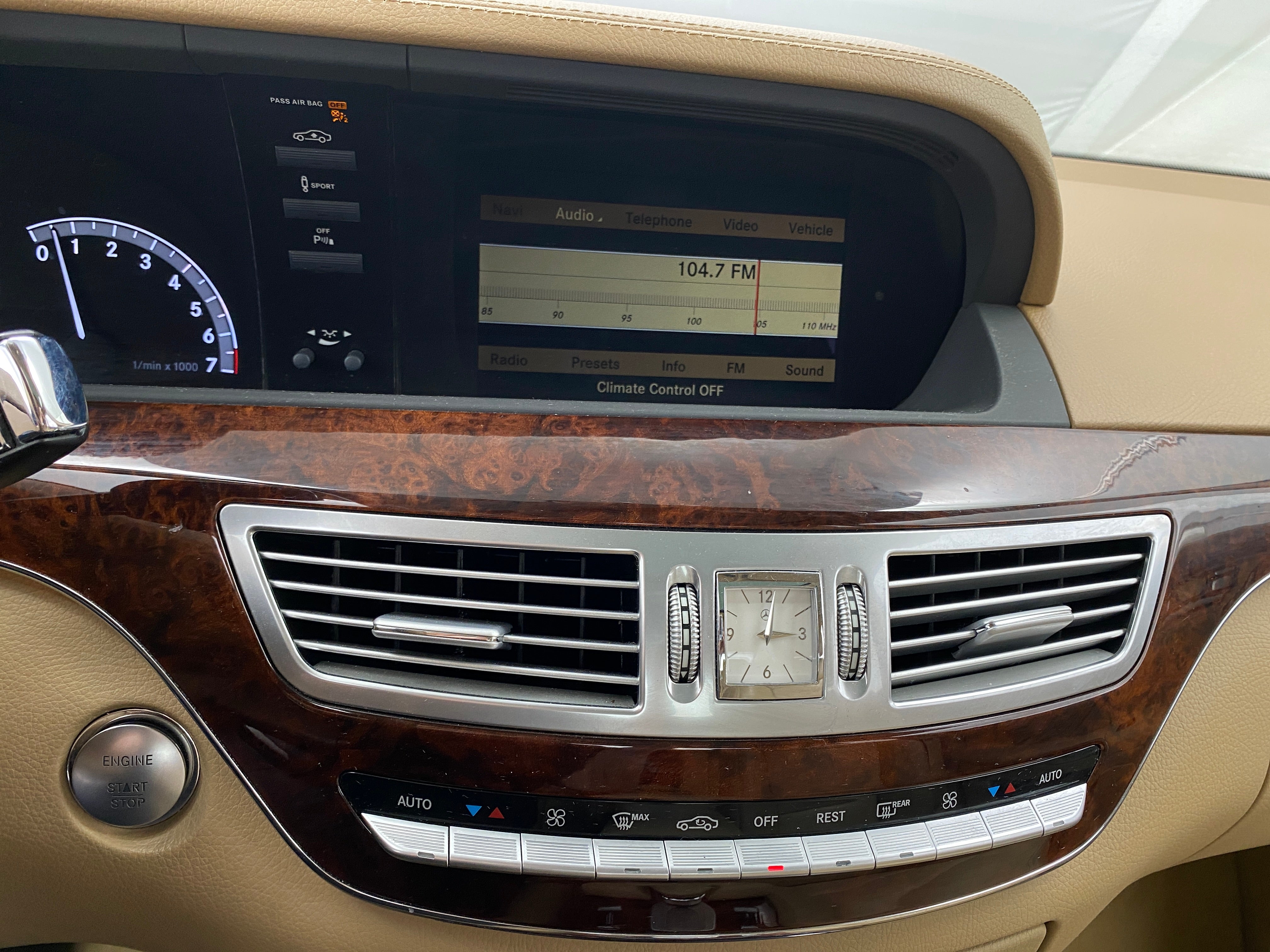 2010 Mercedes-Benz S-Class S 550 3