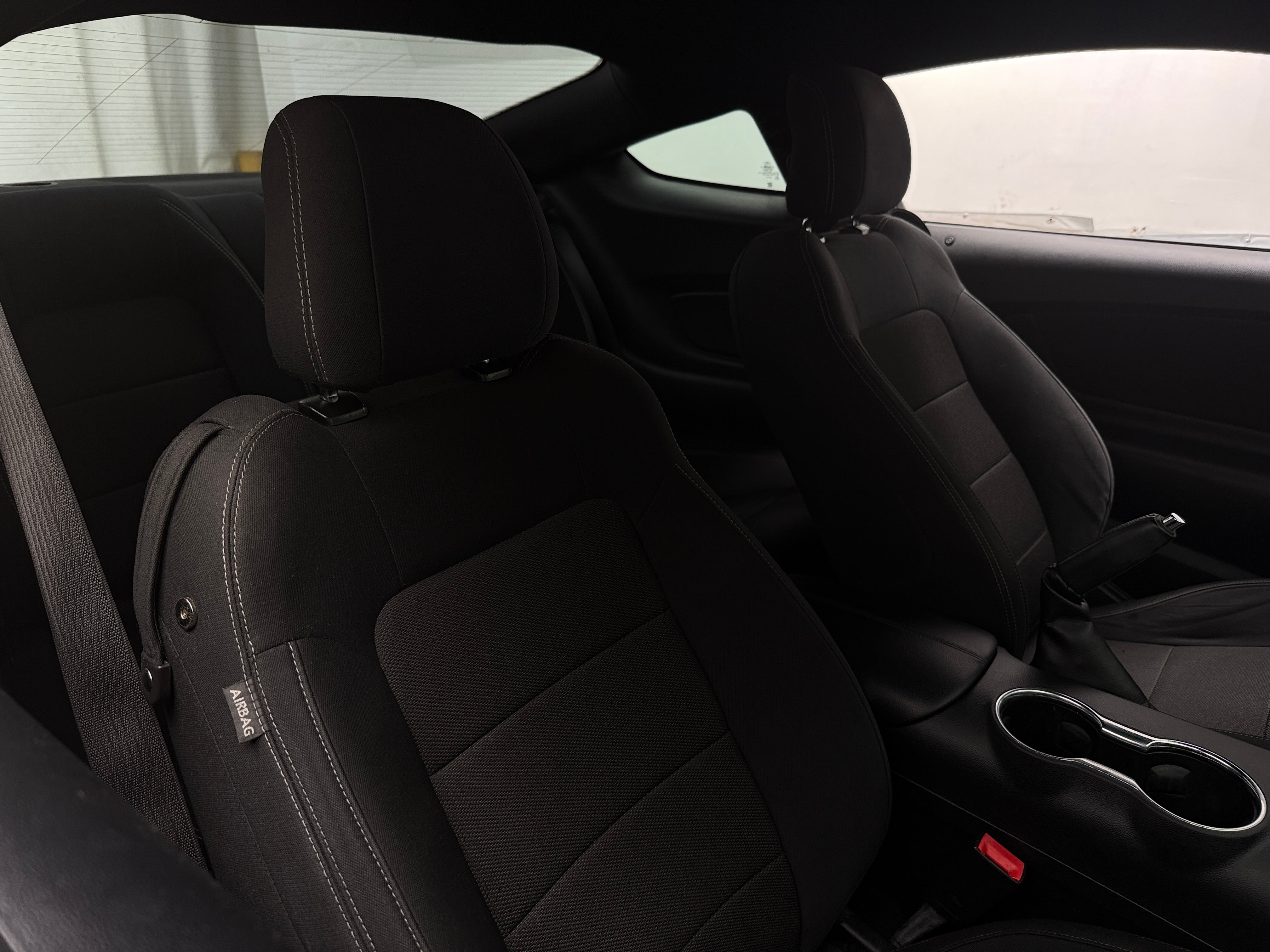 2015 Ford Mustang V6 2