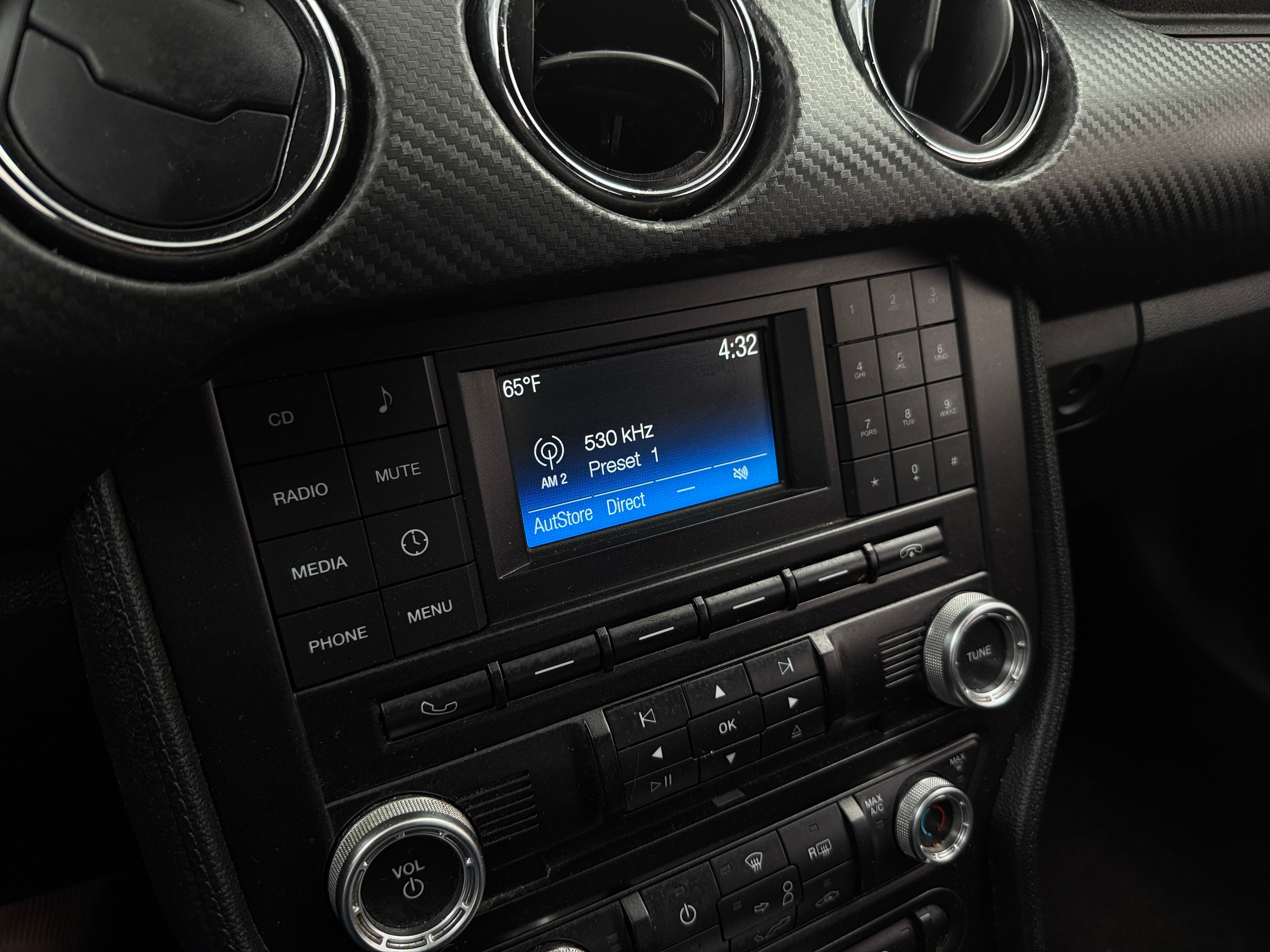 2015 Ford Mustang V6 3