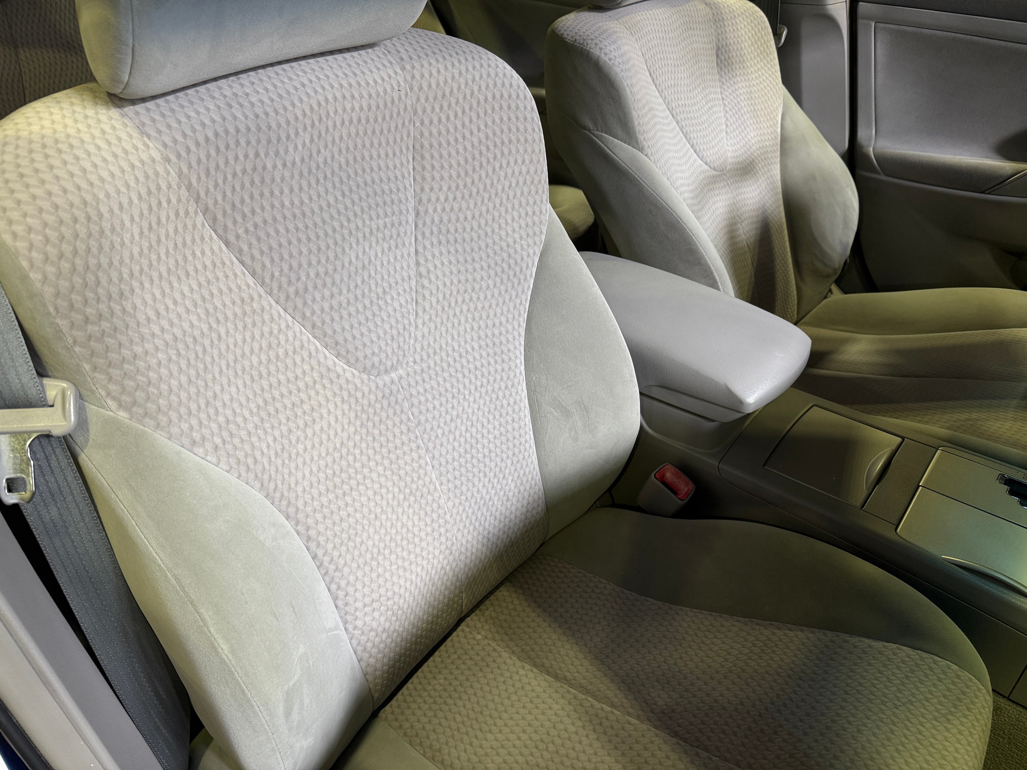 2011 Toyota Camry LE 2
