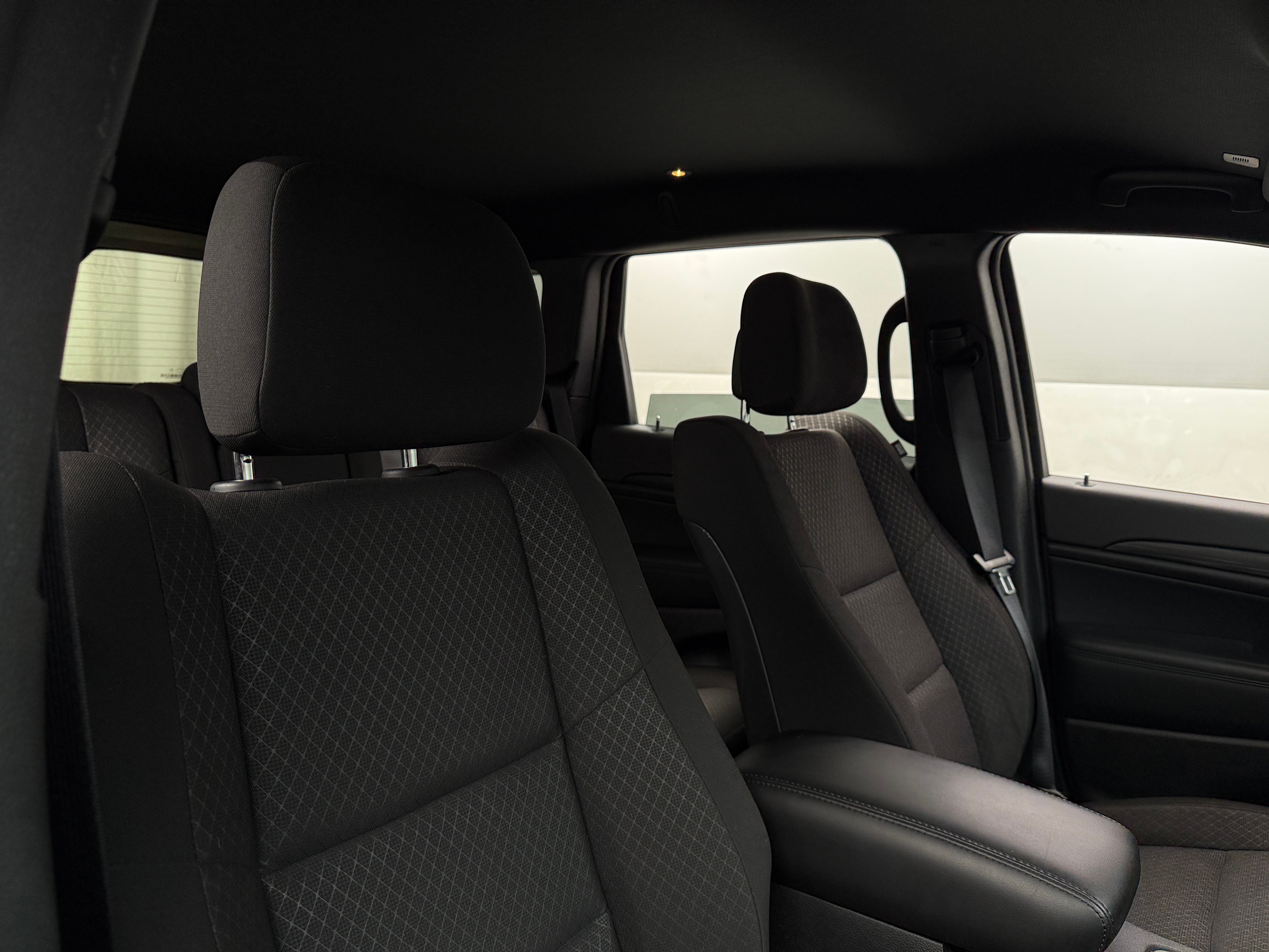 2021 Jeep Grand Cherokee Laredo 2