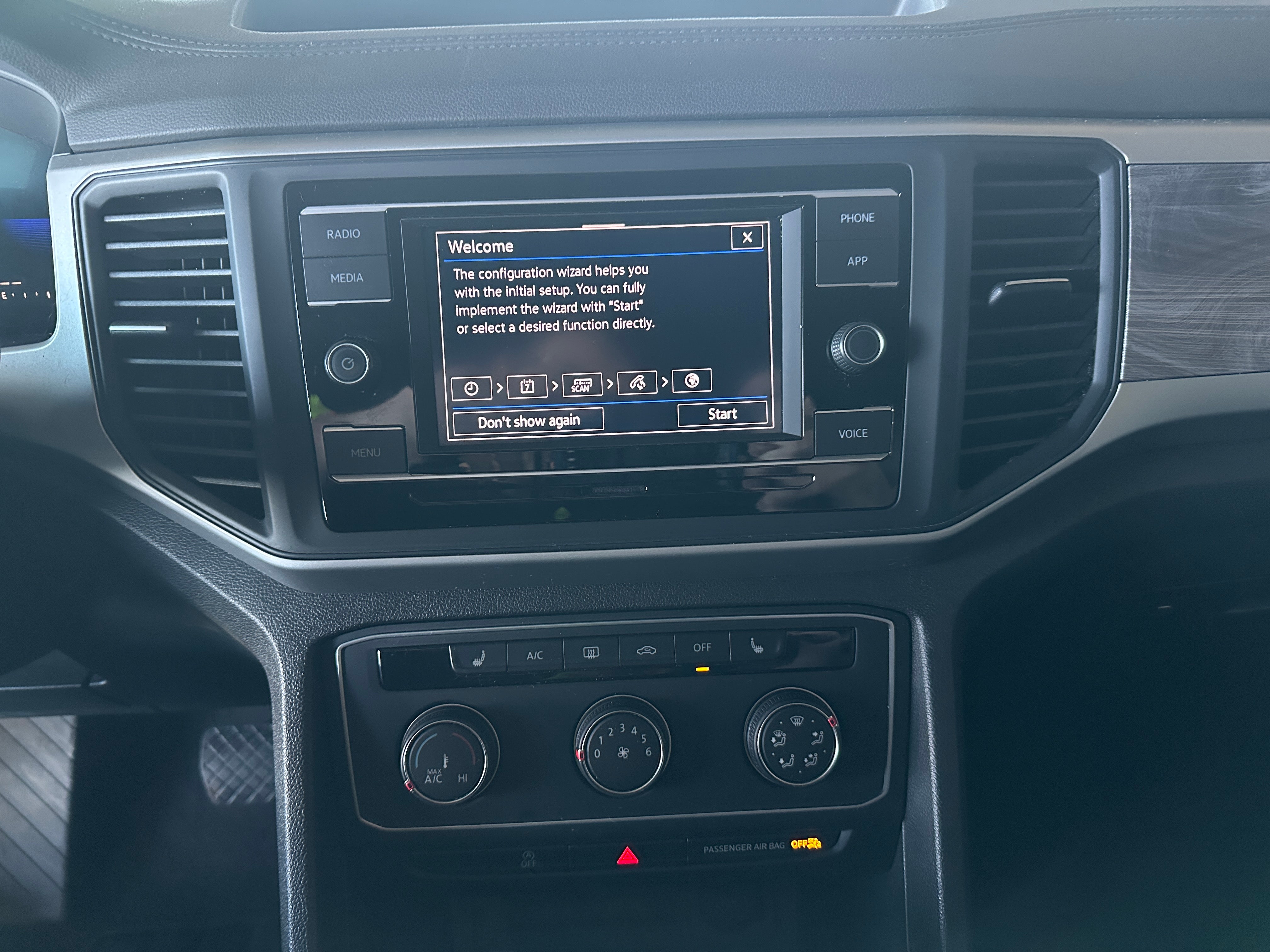 2022 Volkswagen Atlas SE 3