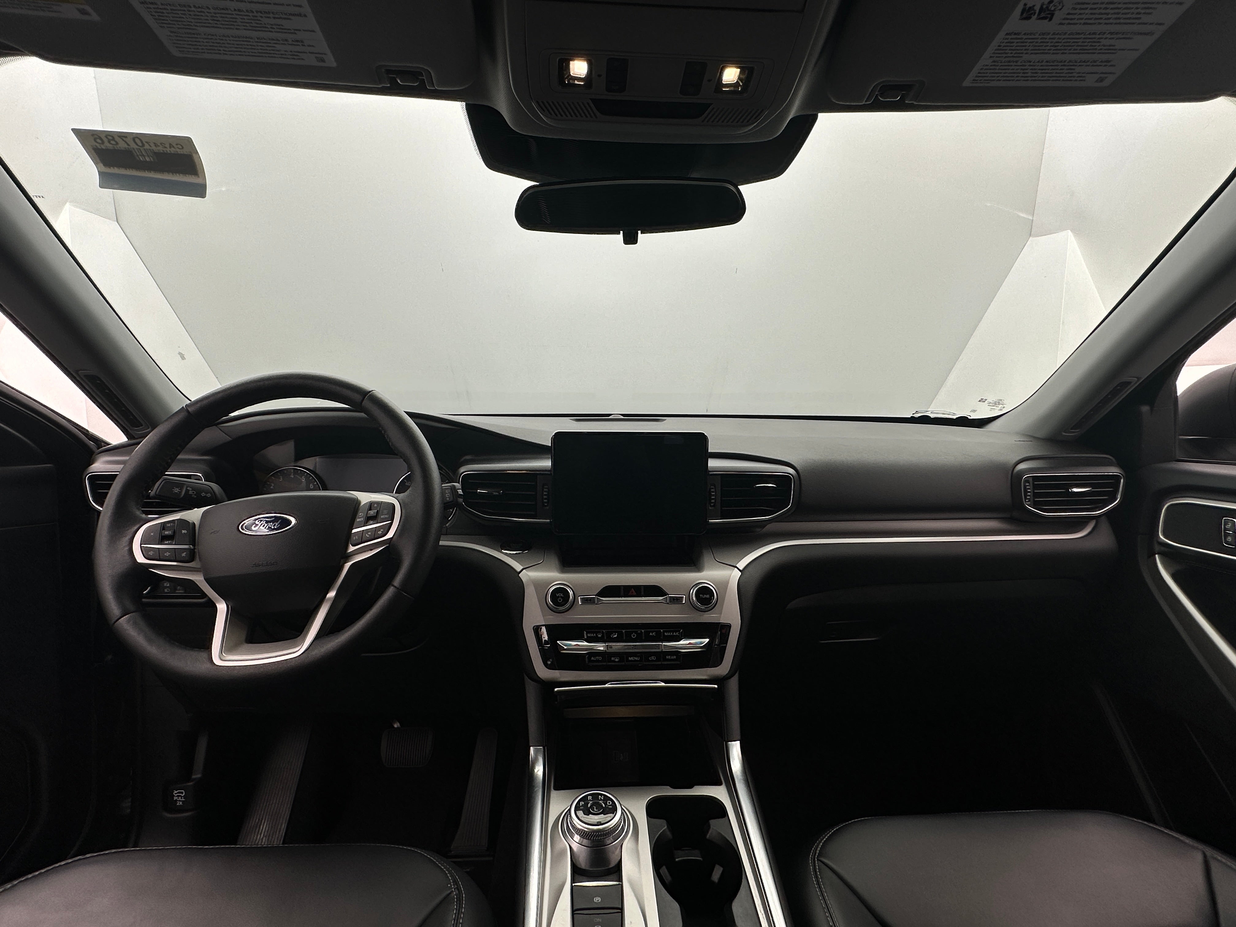 2024 Ford Explorer XLT 3