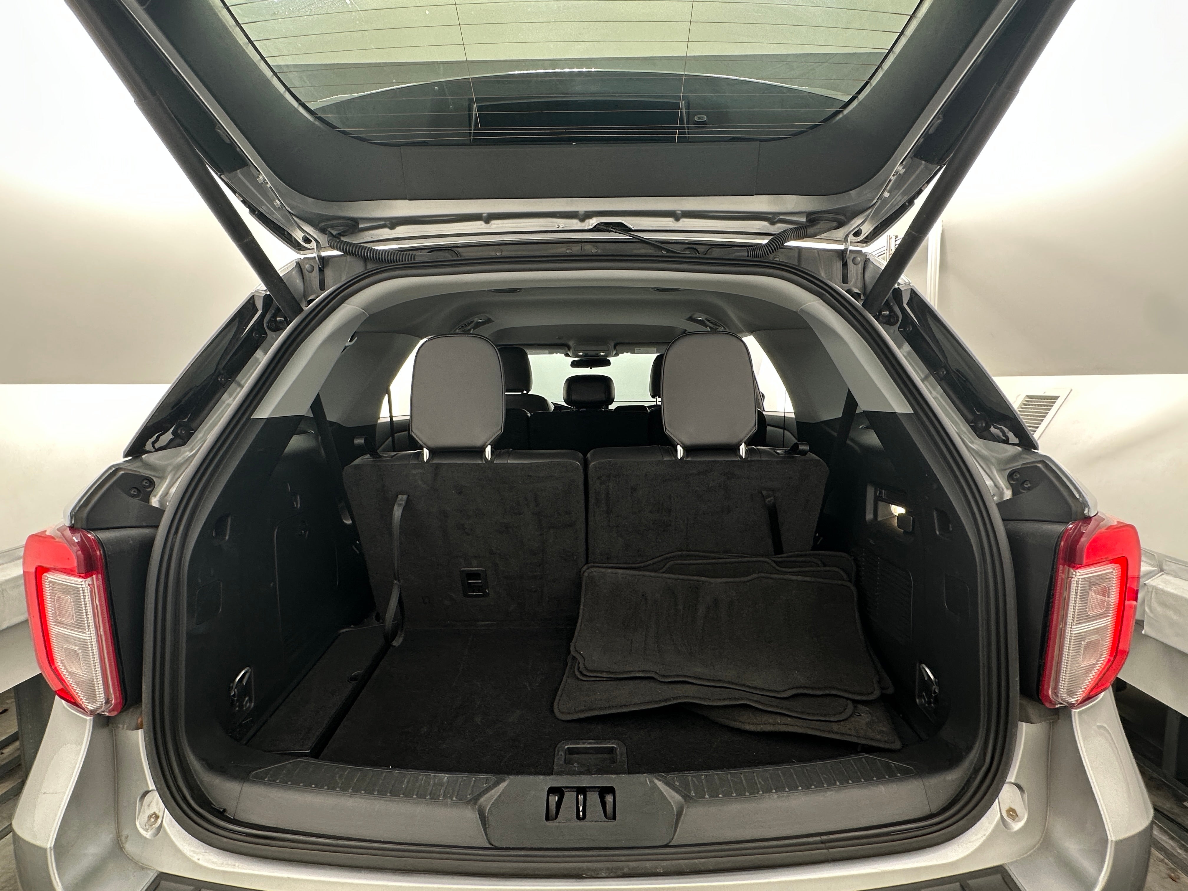 2024 Ford Explorer XLT 7