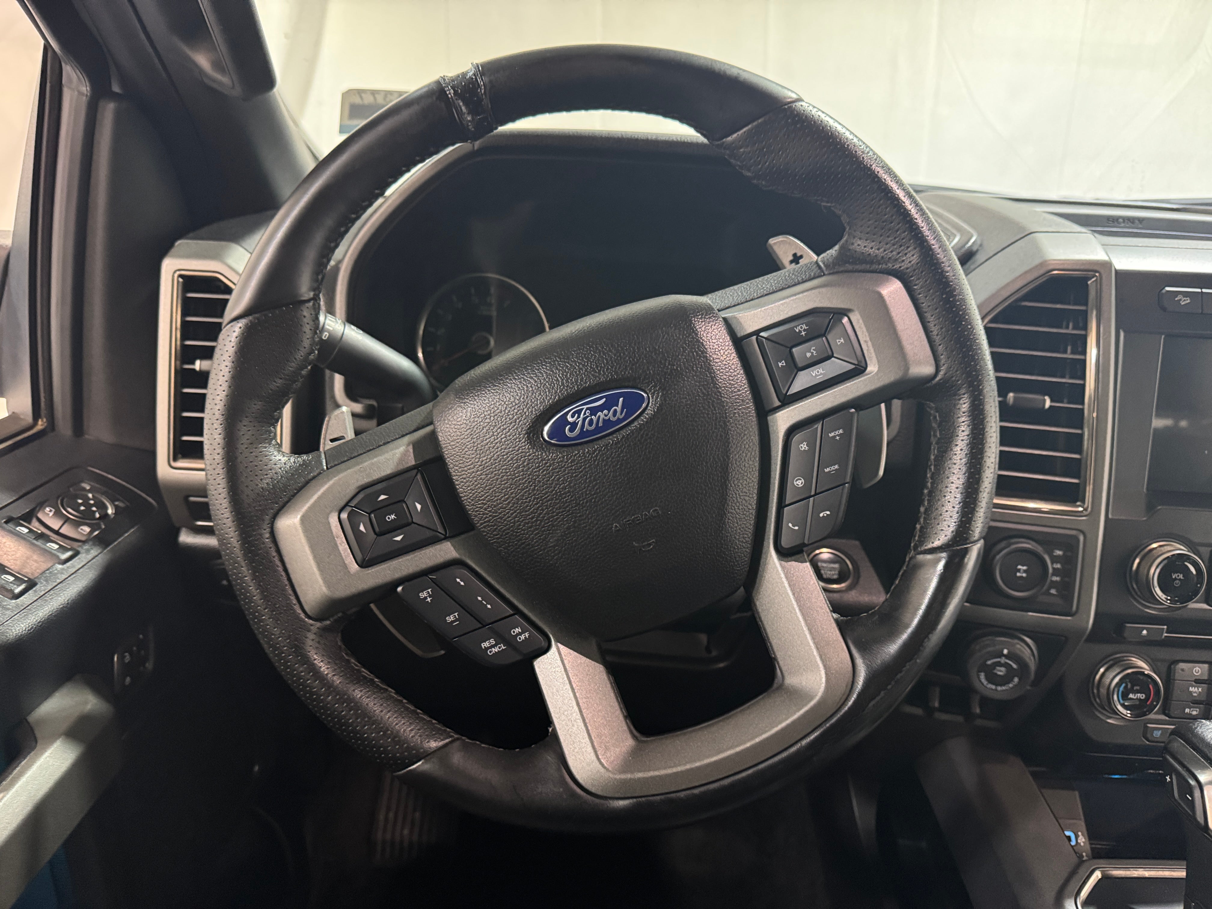 2017 Ford Econoline E-150 4