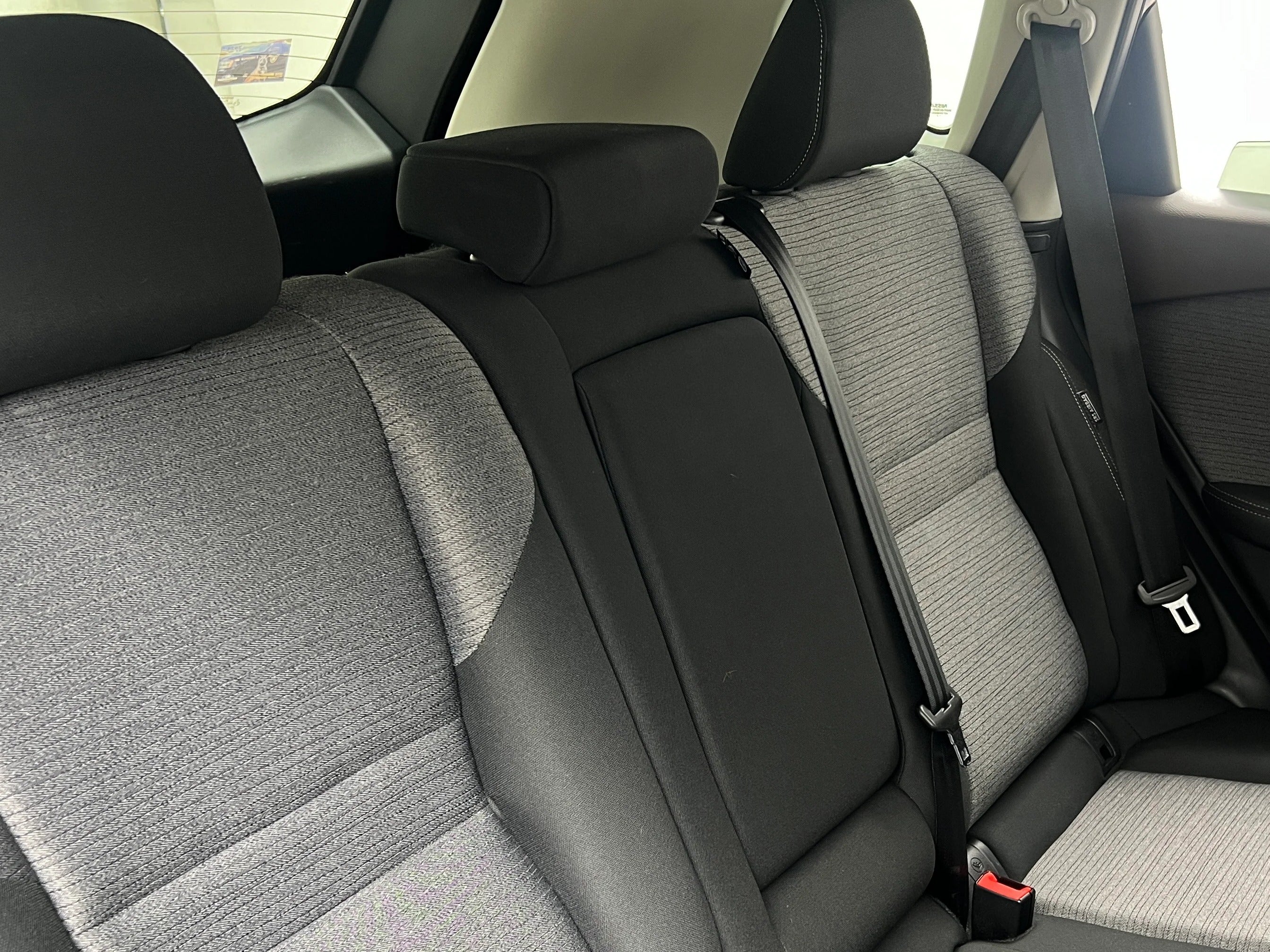 2023 Nissan Rogue SV 6