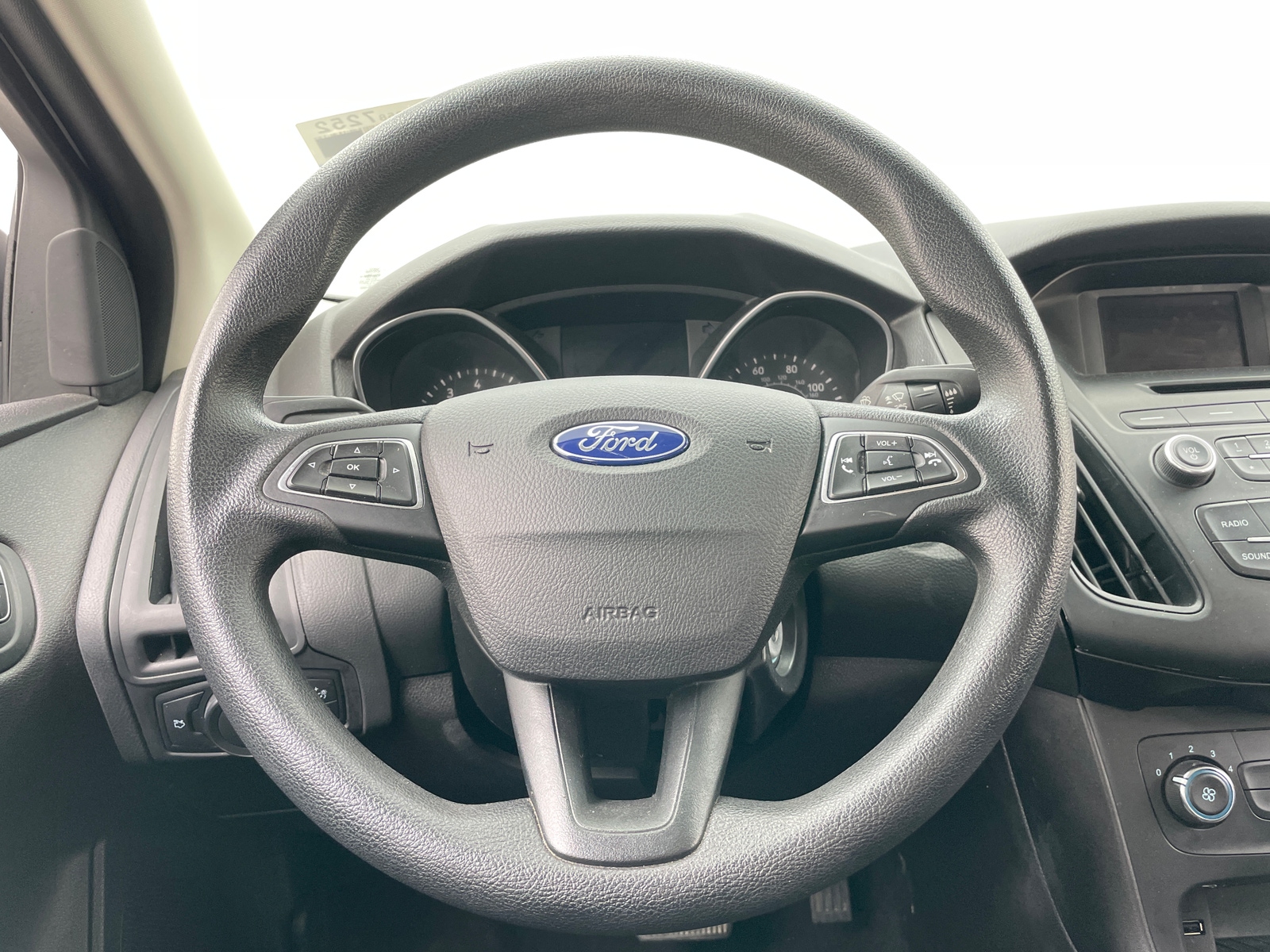 Thumbnail: 2017 Ford Focus - 5