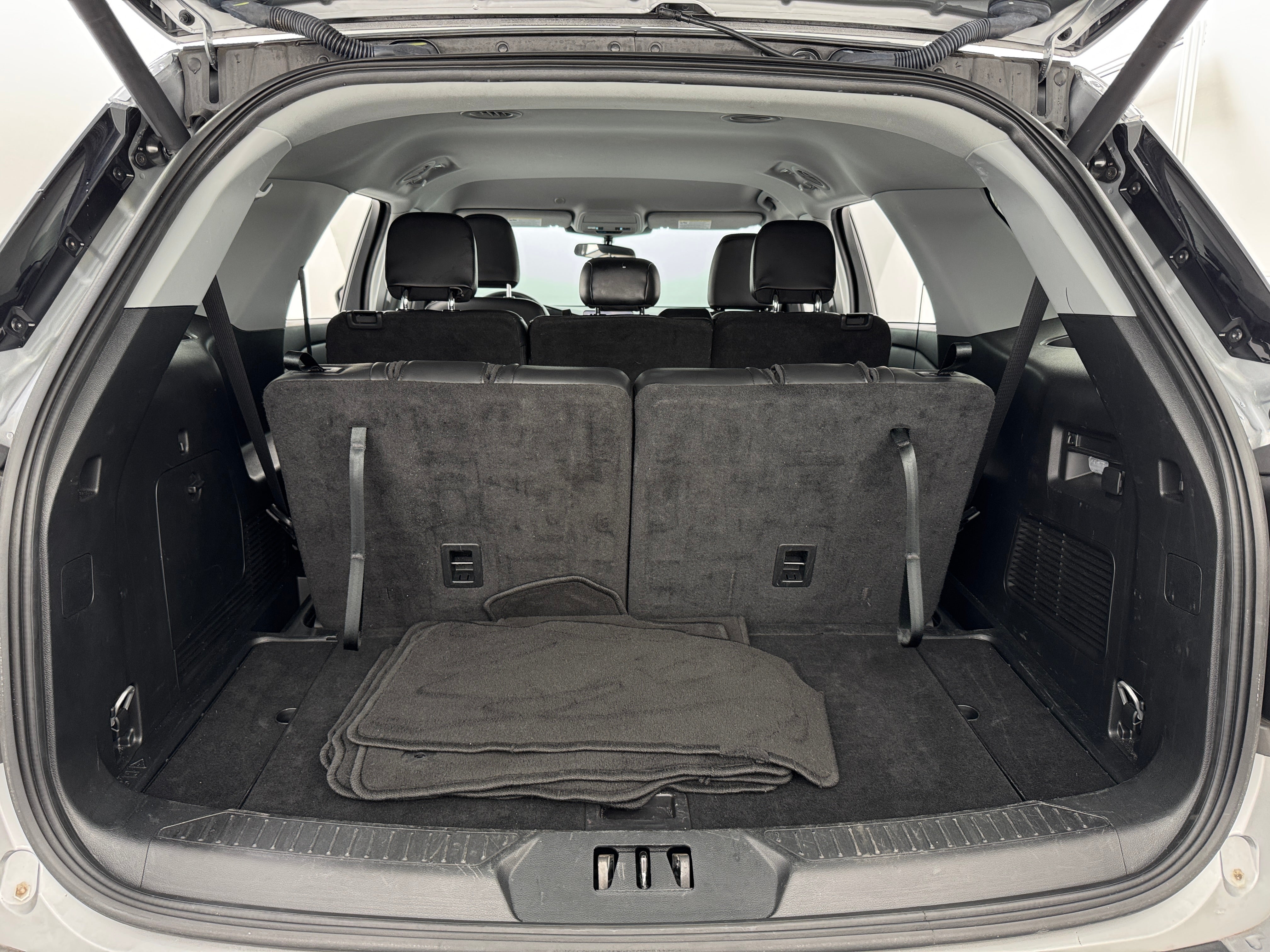 2024 Ford Explorer XLT 7