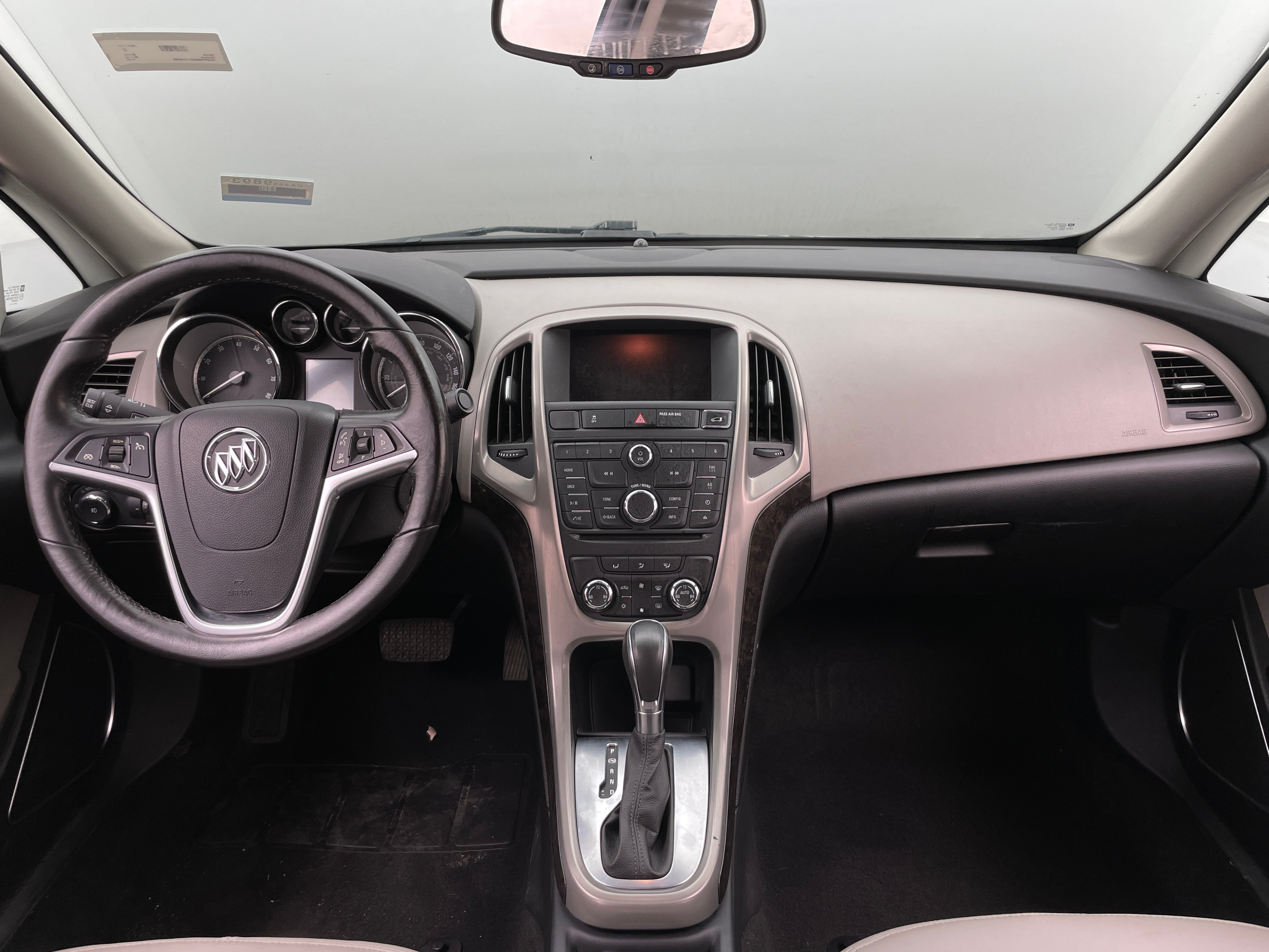 2014 Buick Verano Base 3