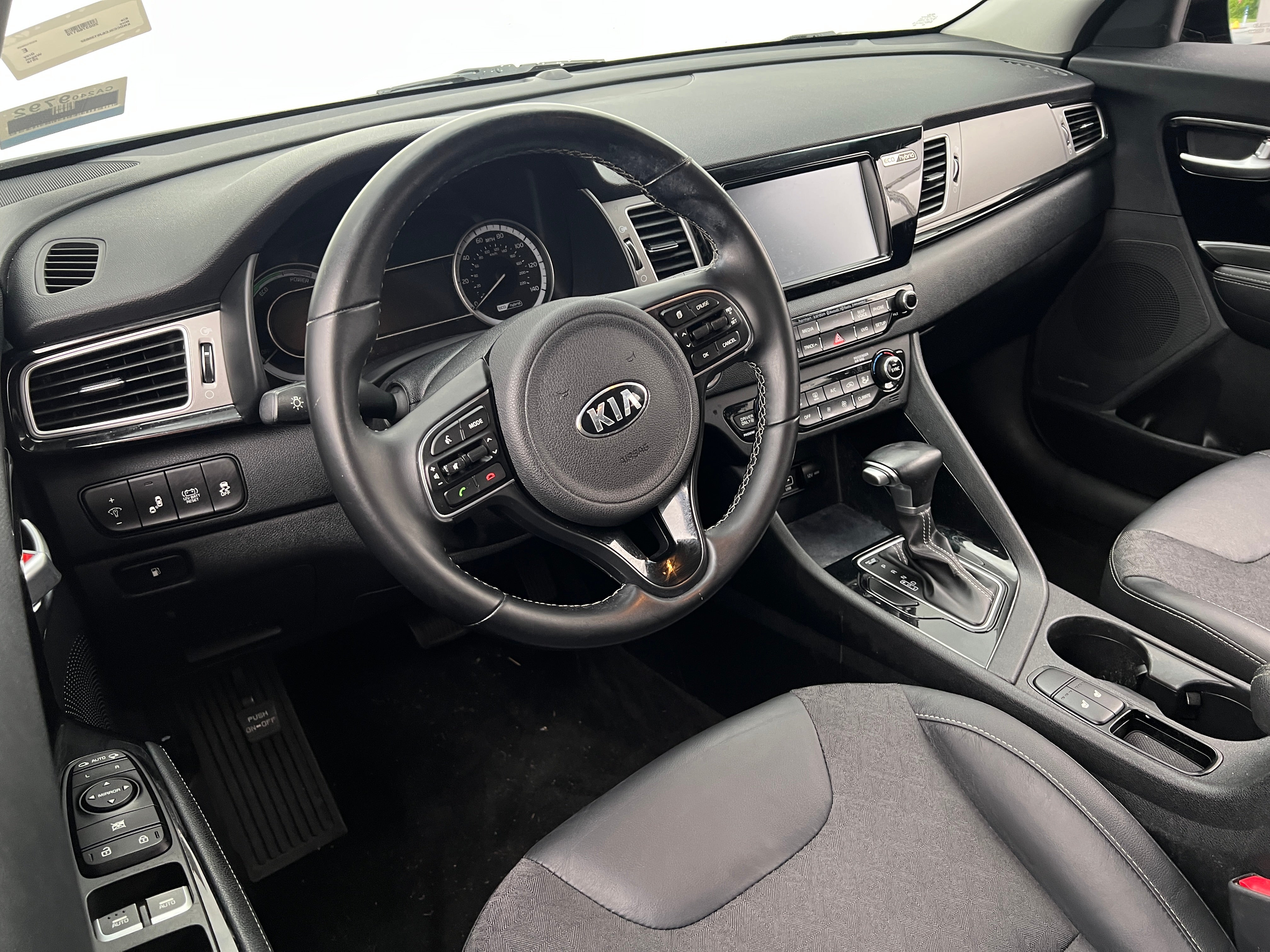 2018 Kia Niro EX 3