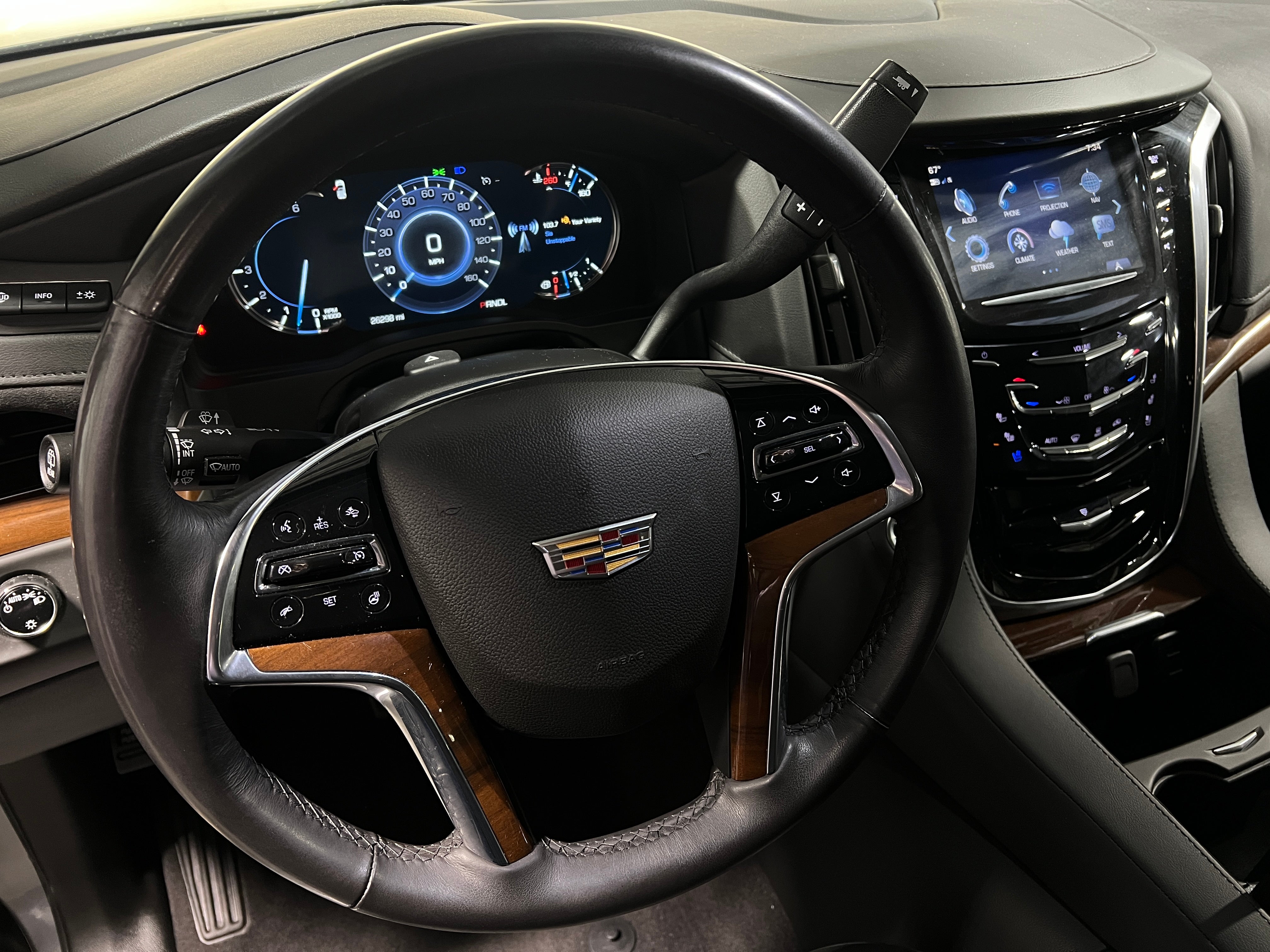 2020 Cadillac Escalade ESV Luxury 4