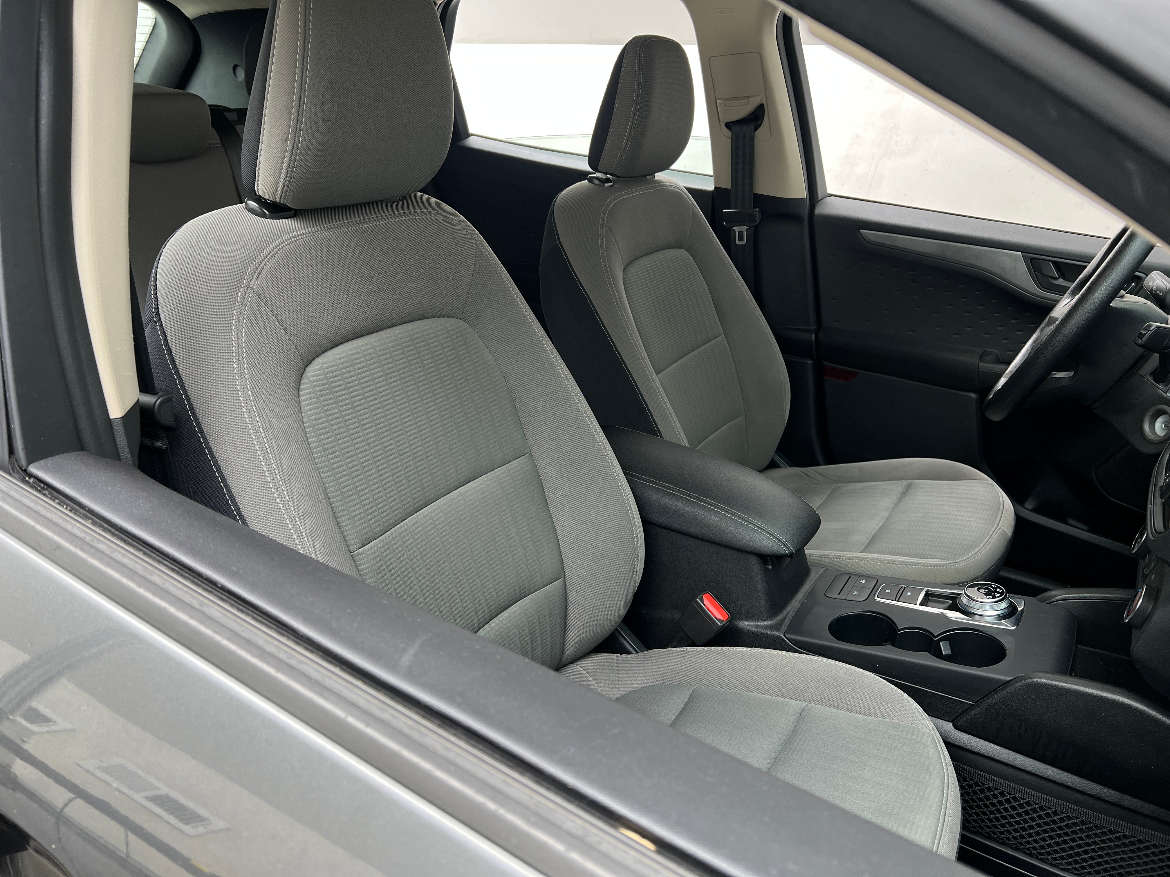 2020 Ford Escape S 2