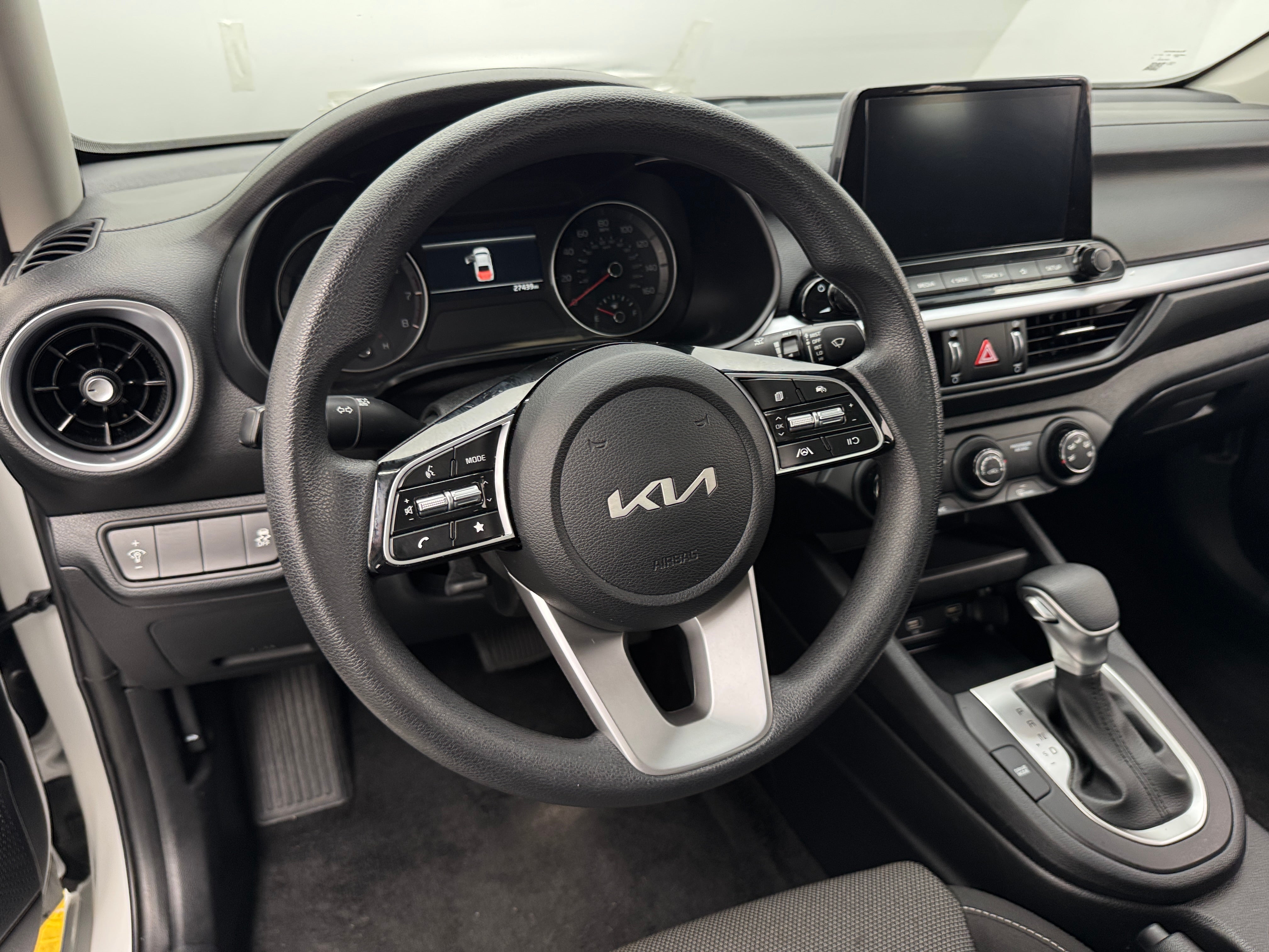 2024 Kia Forte LXS 5