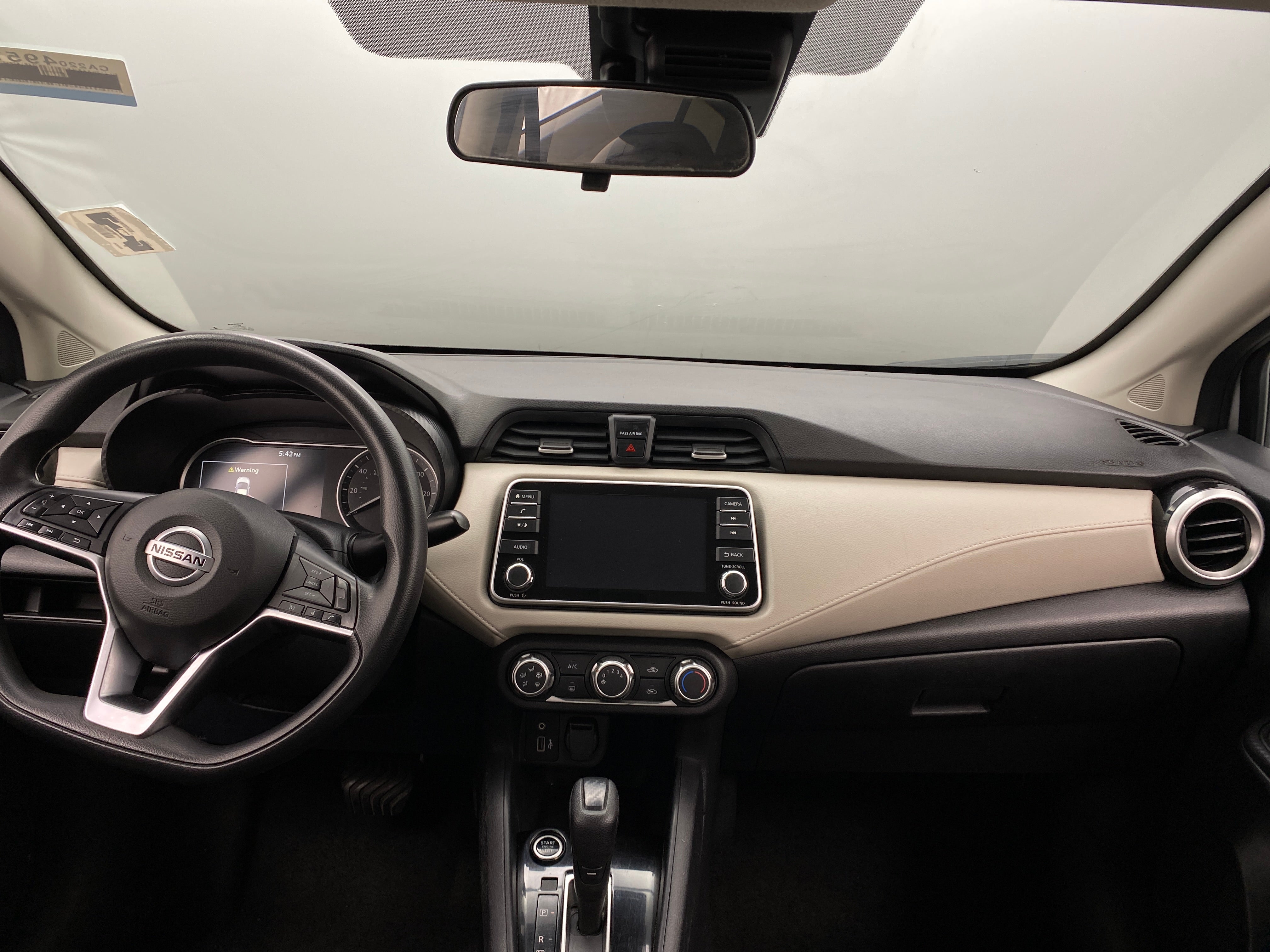 2022 Nissan Versa SV 3