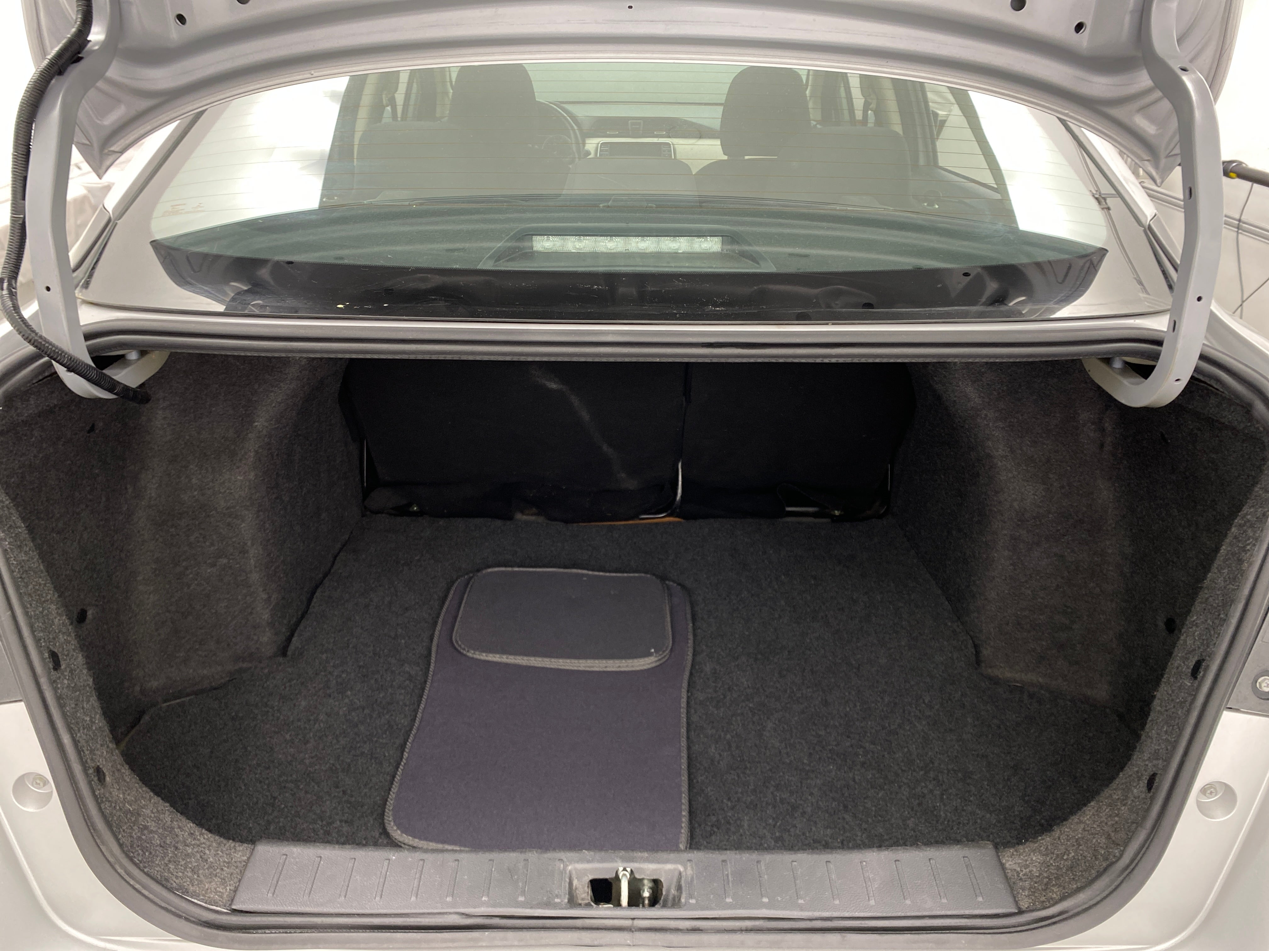 2022 Nissan Versa SV 7