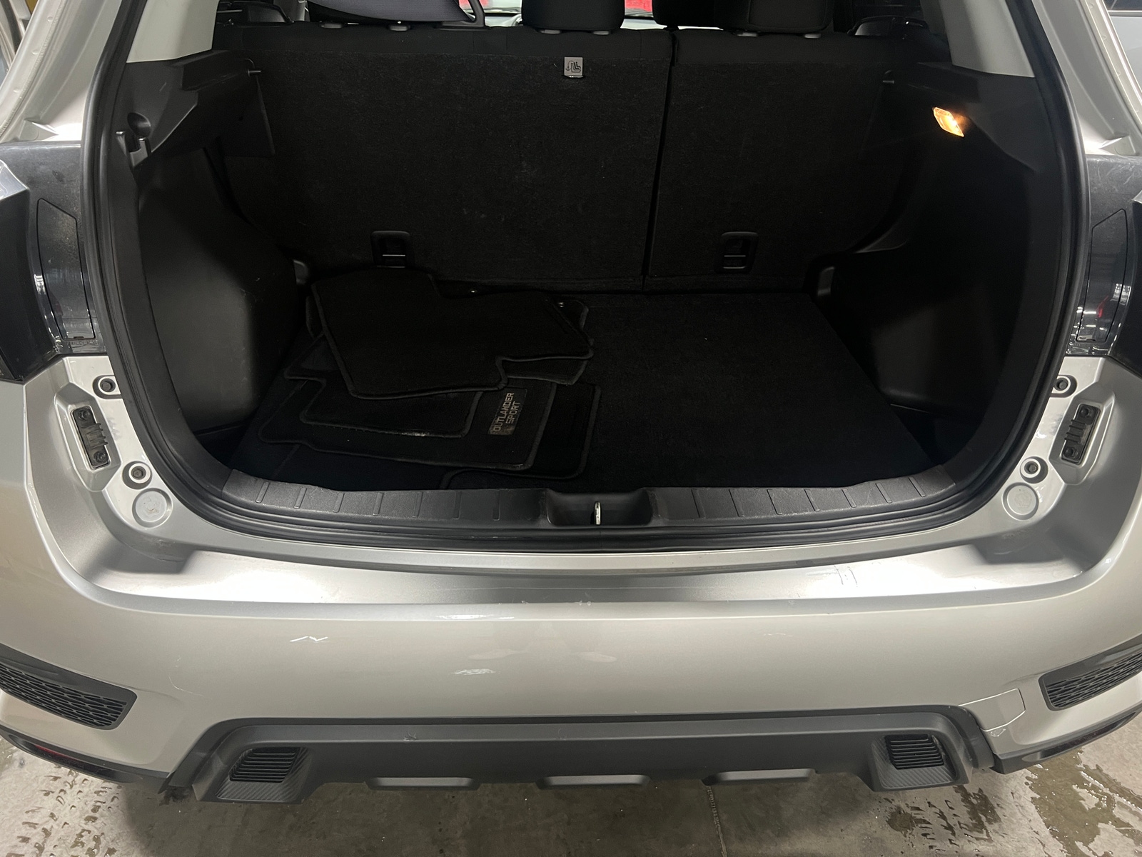 Thumbnail: 2020 Mitsubishi Outlander Sport - 7