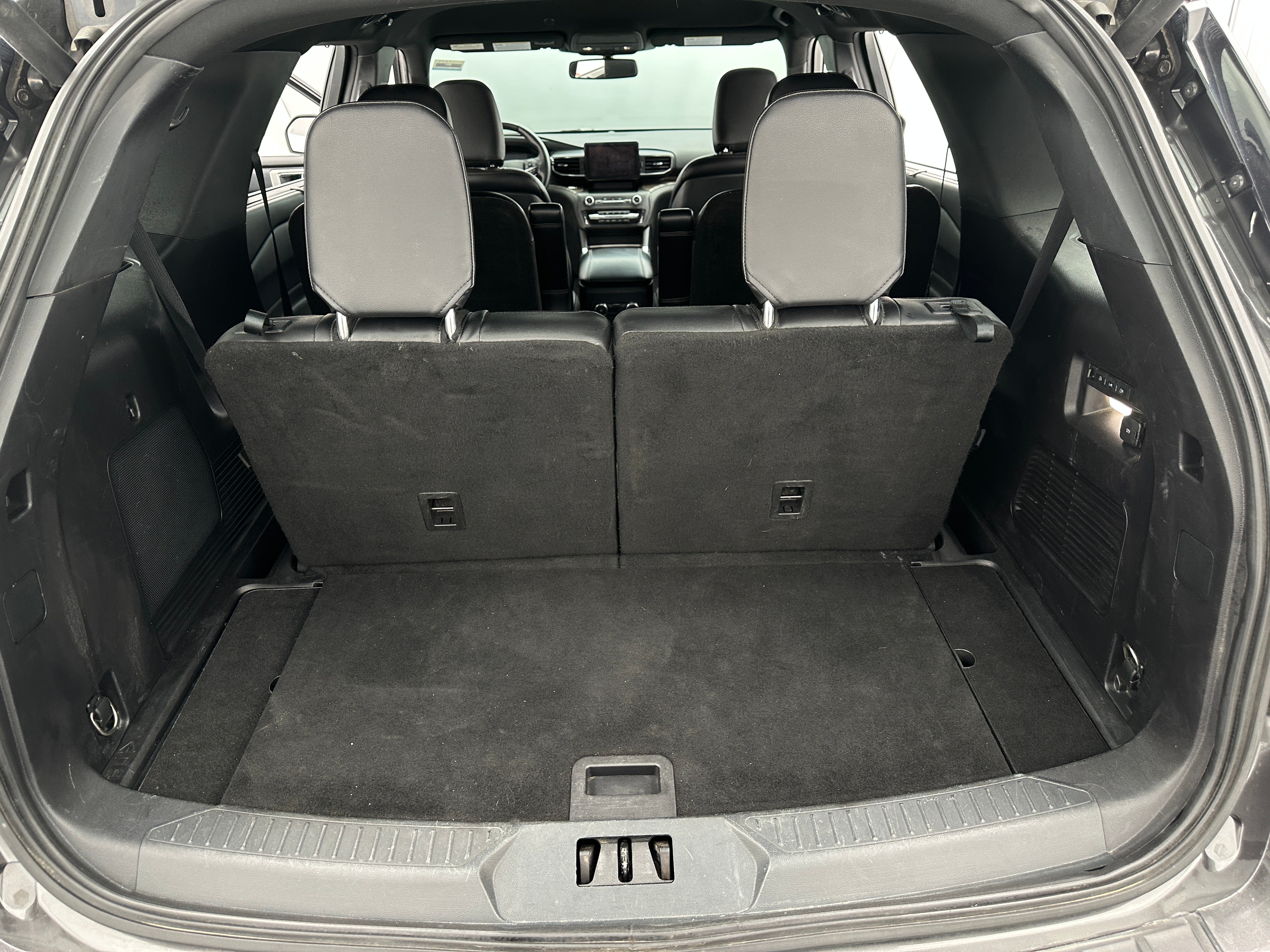 2020 Ford Explorer Limited 6