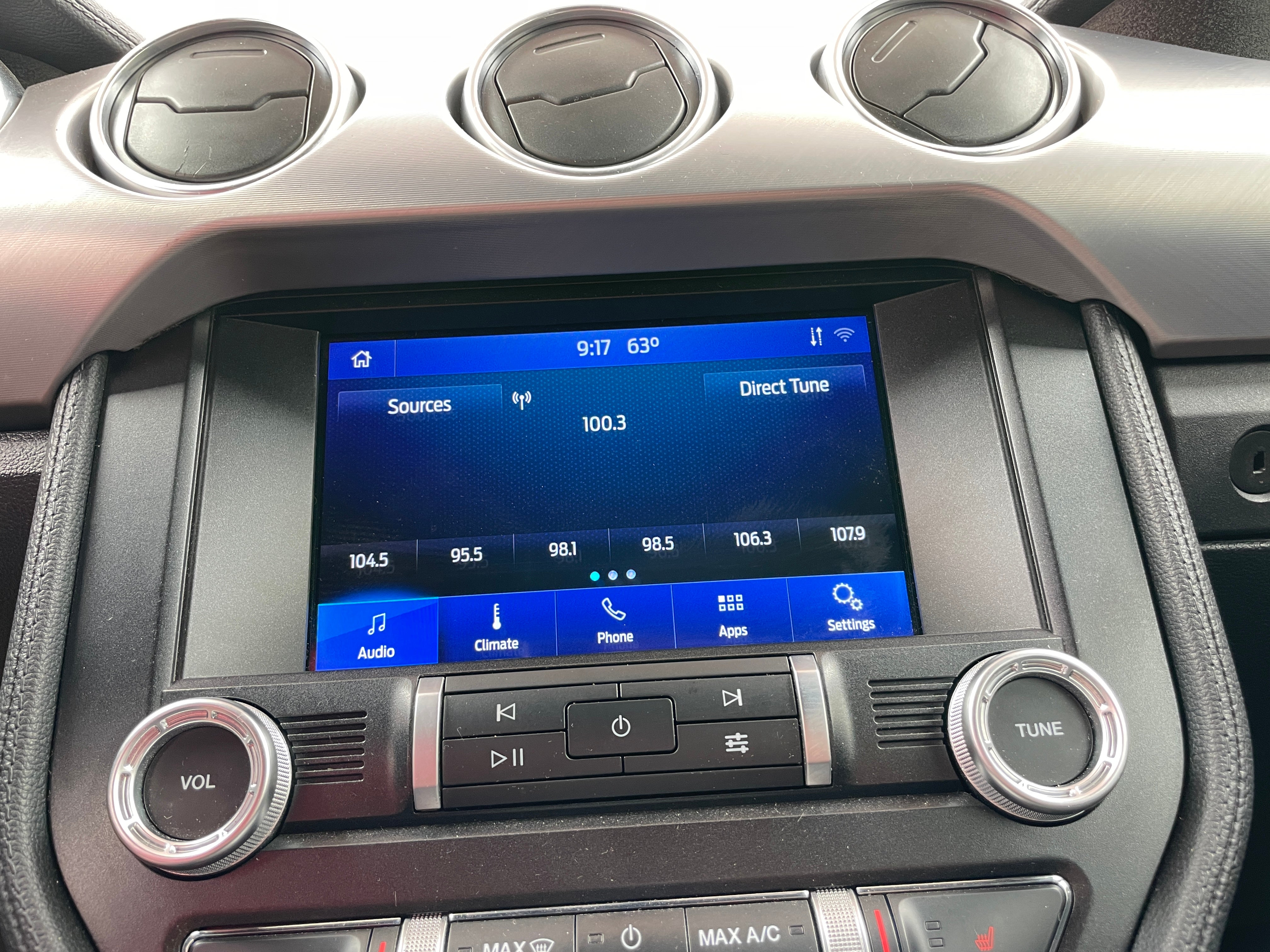 2020 Ford Mustang  2