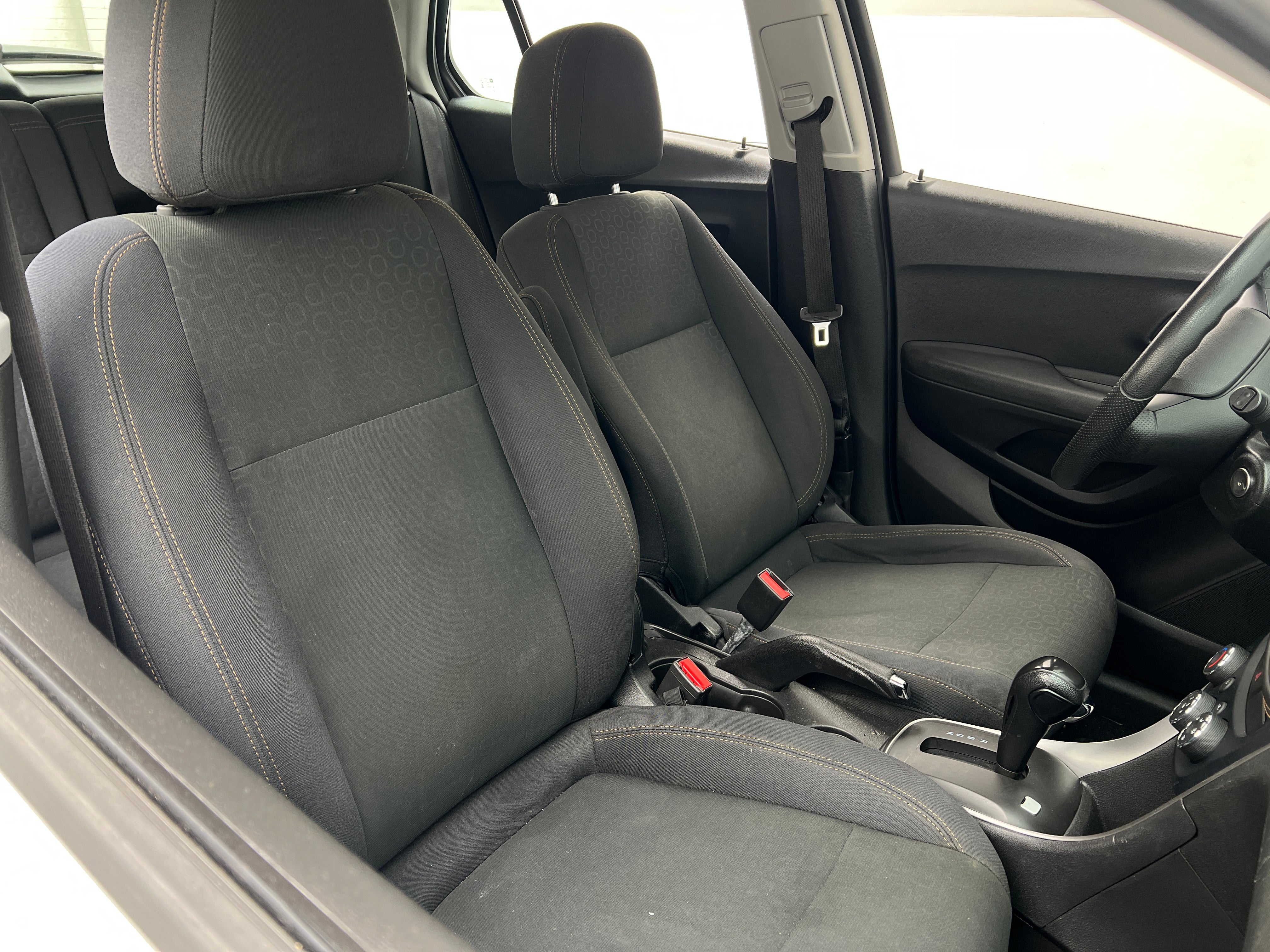 2018 Chevrolet Trax LS 2