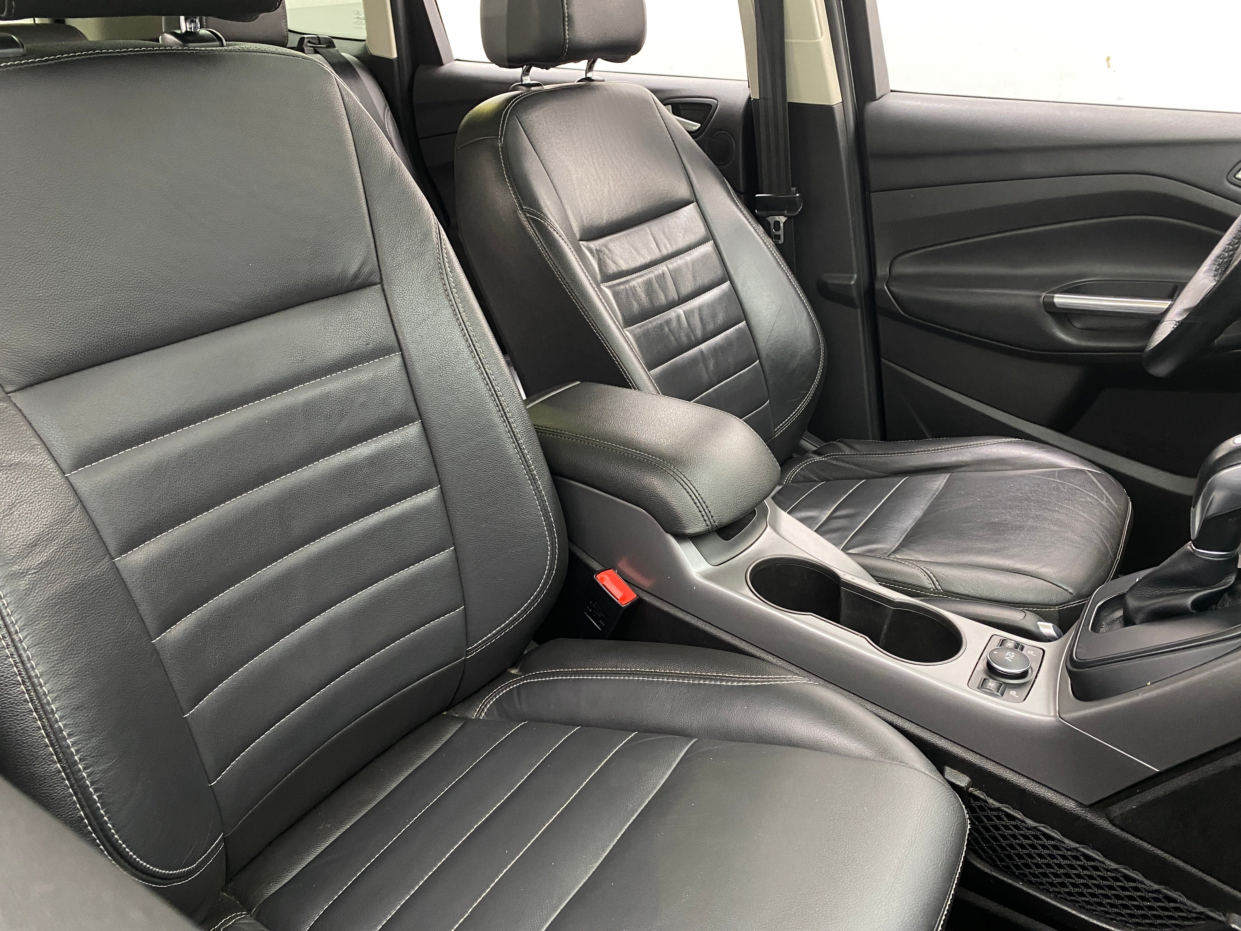 2015 Ford Escape SE 2