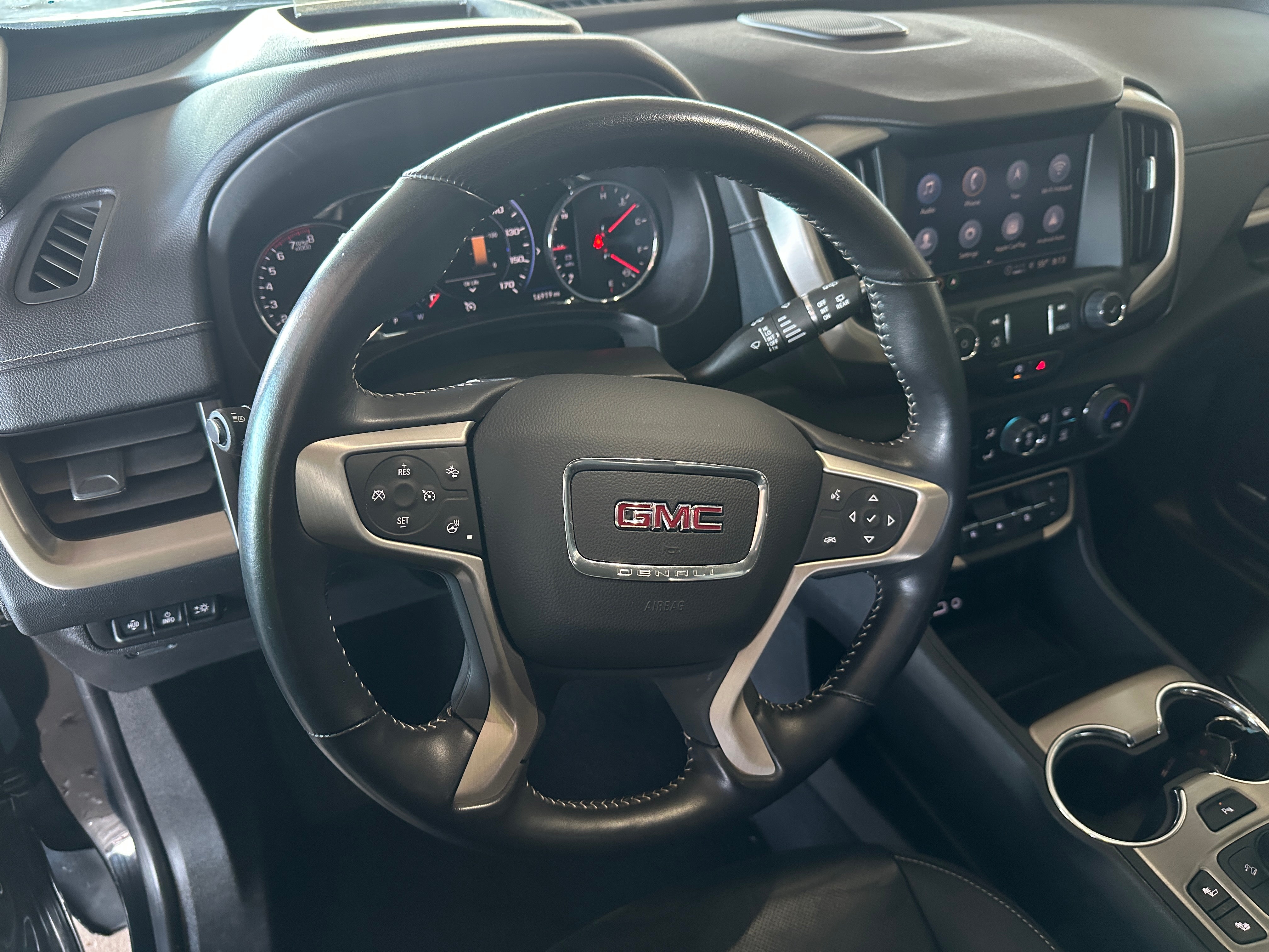2022 GMC Terrain Denali 4