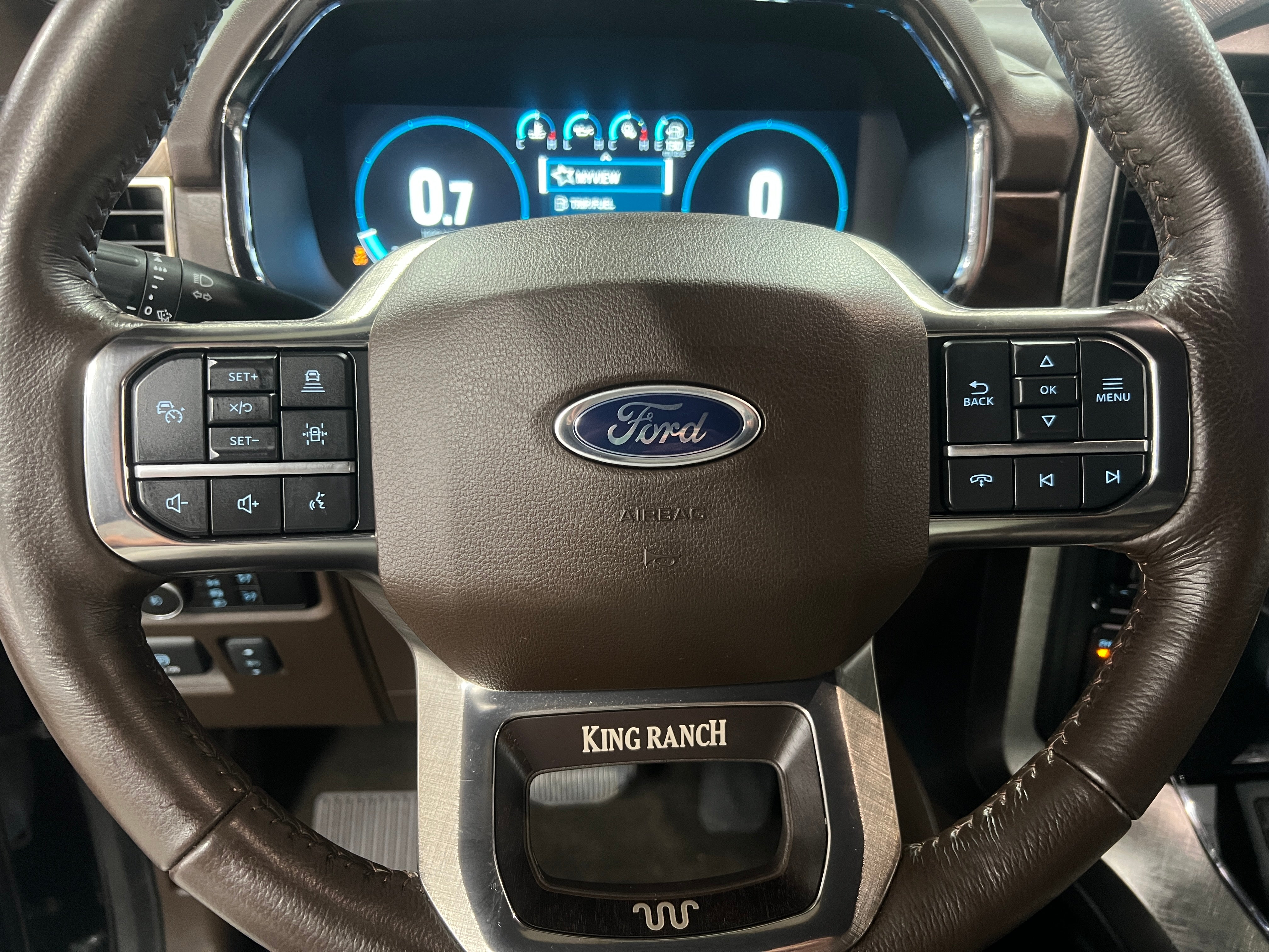 2023 Ford Econoline E-150 4