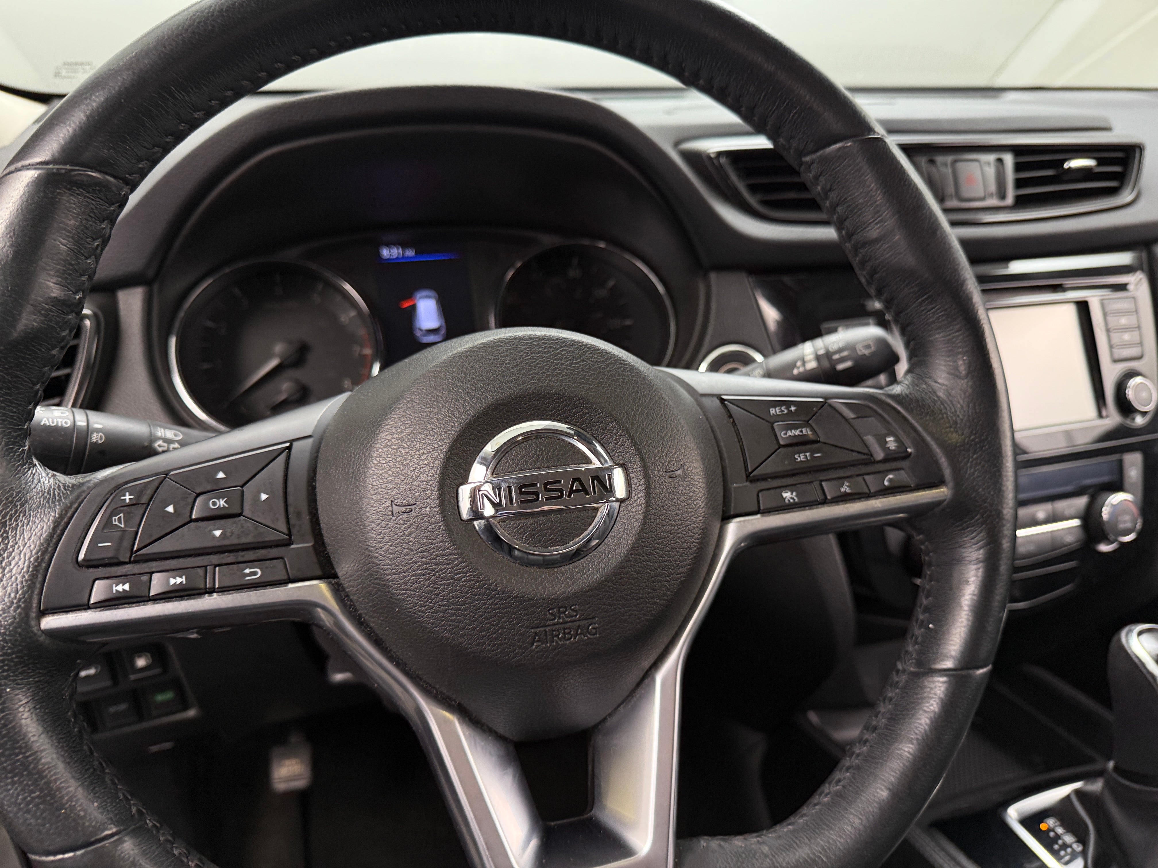 2018 Nissan Rogue SL 4