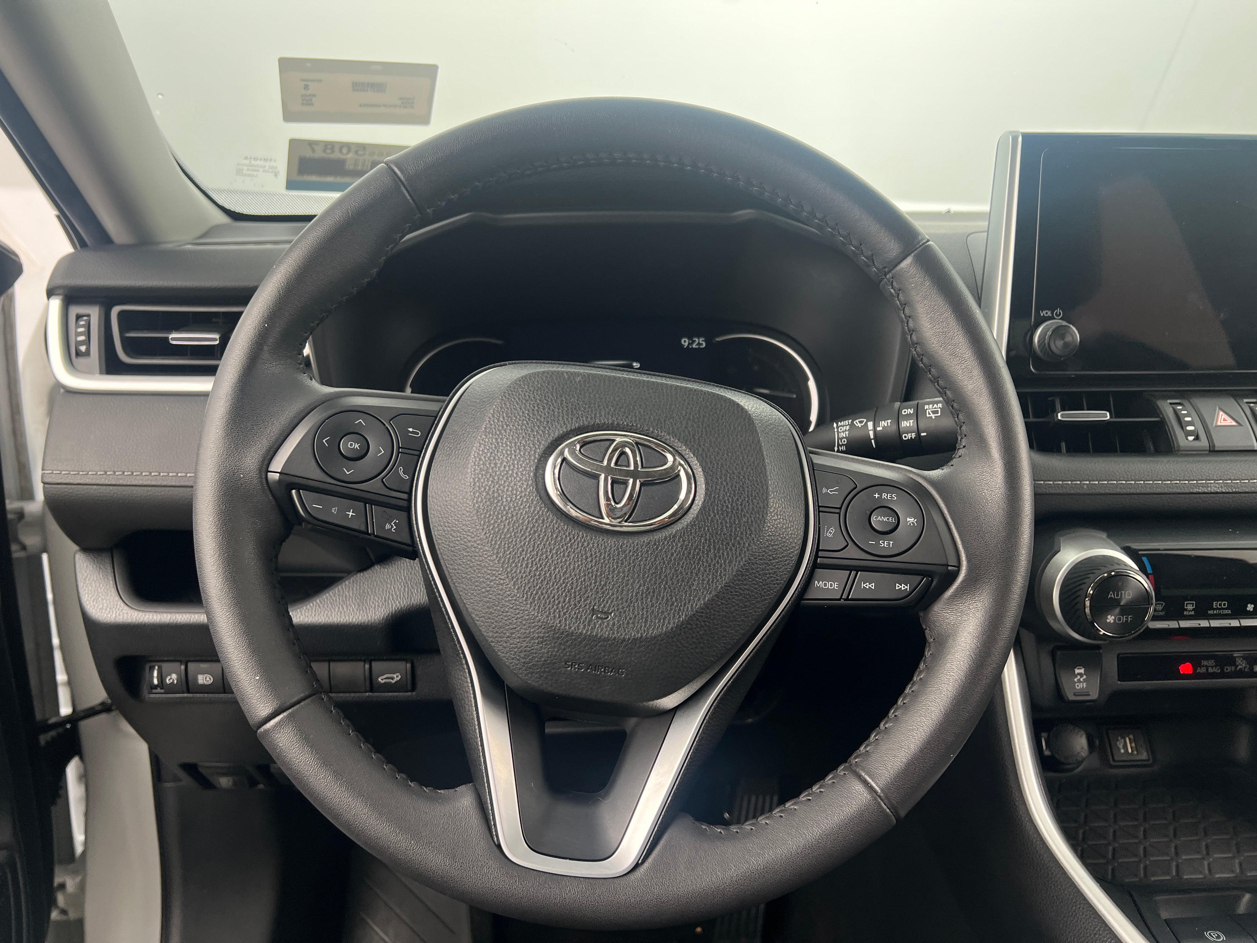 2023 Toyota RAV4 XLE Premium 4