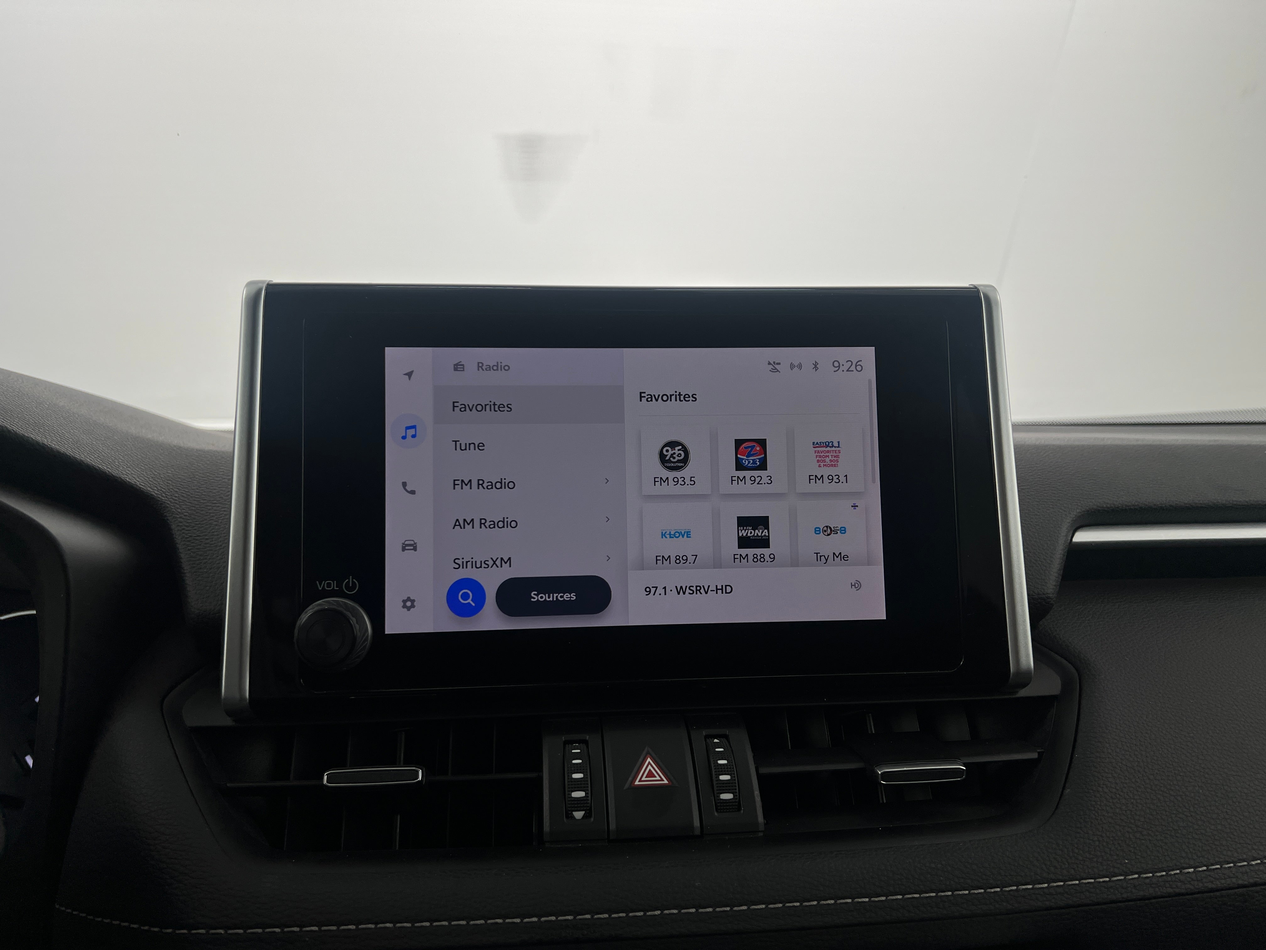 2023 Toyota RAV4 XLE Premium 3