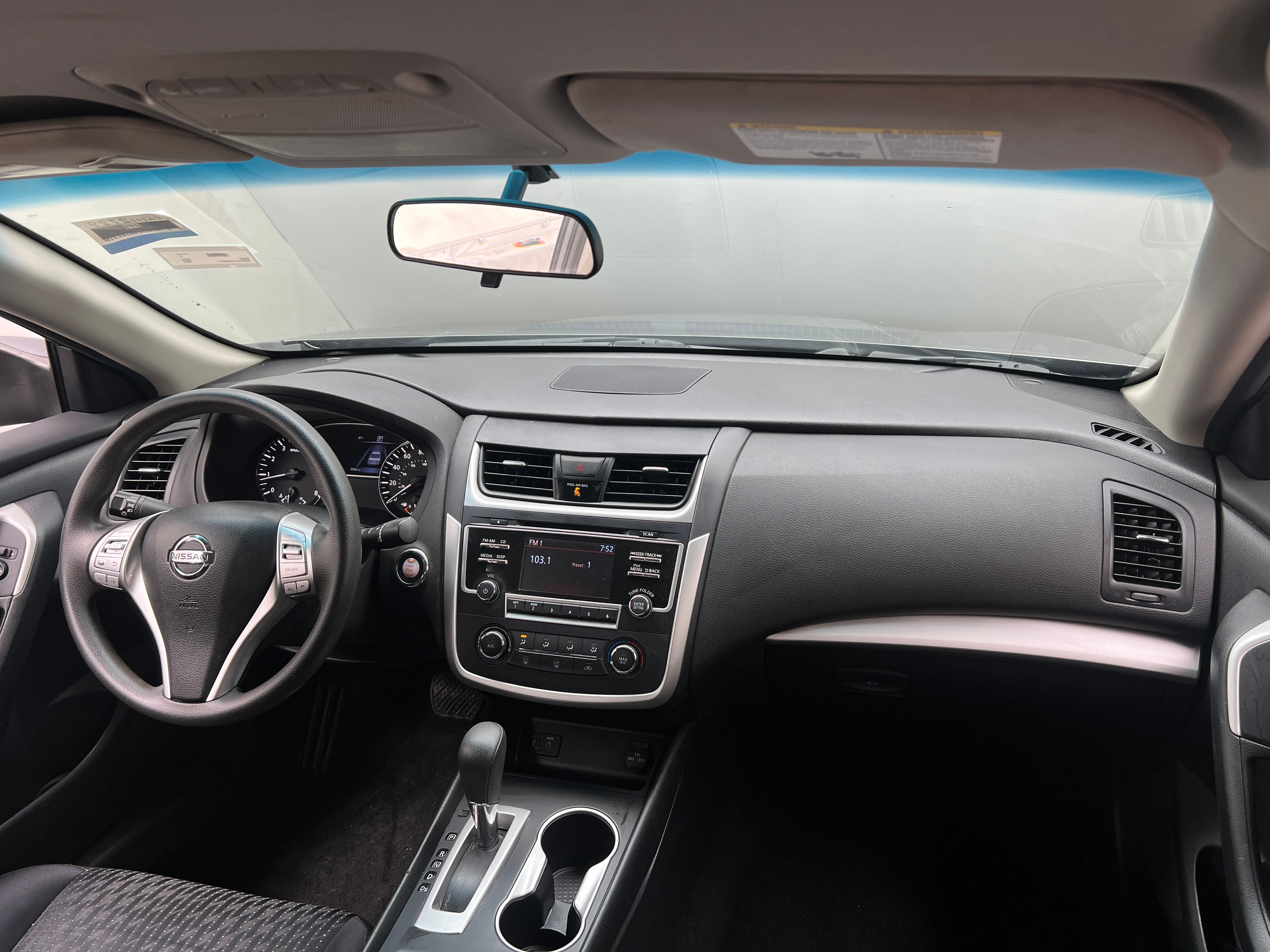 2017 Nissan Altima S 3