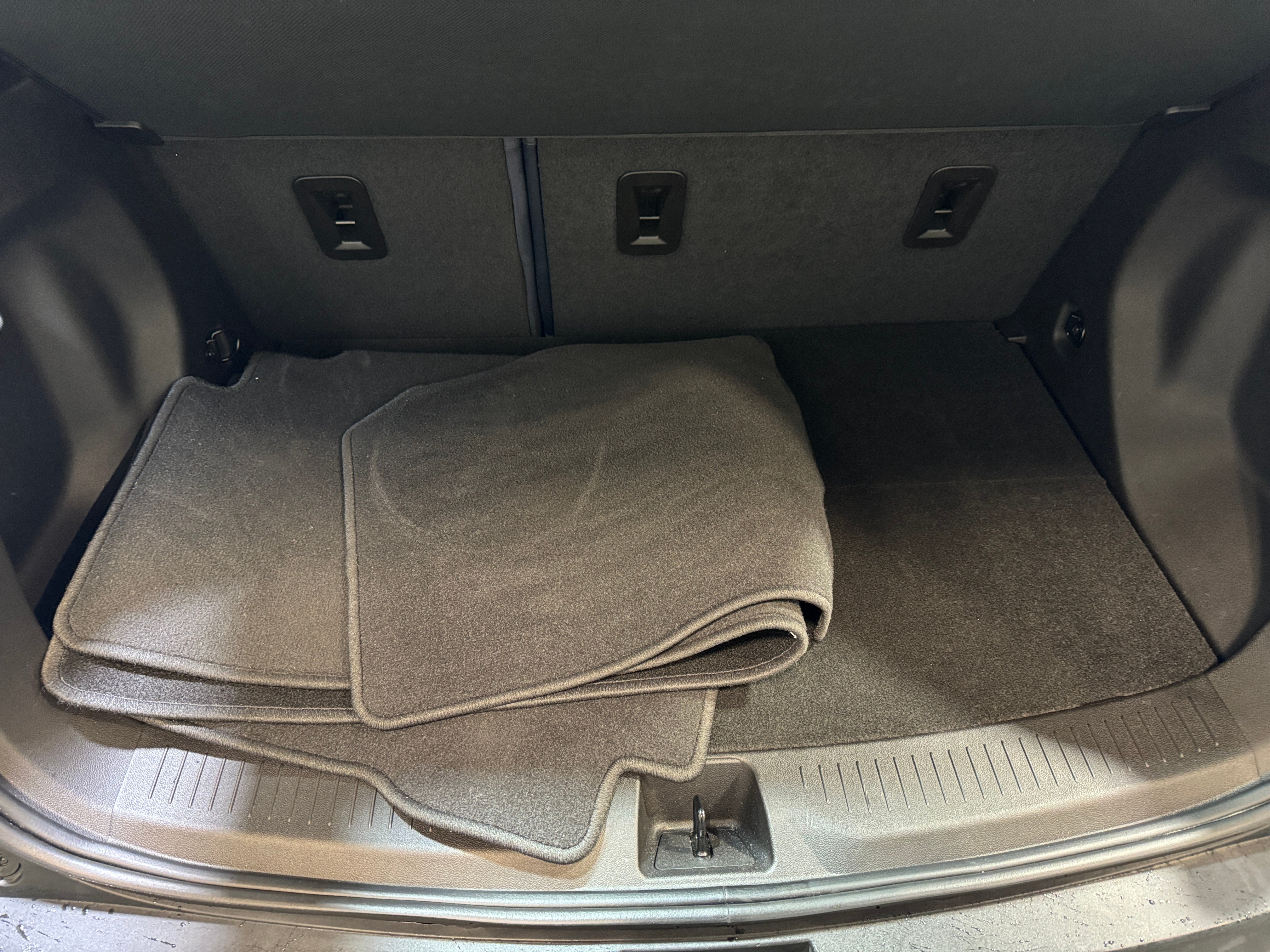 2023 Chevrolet Bolt EUV Premier 6