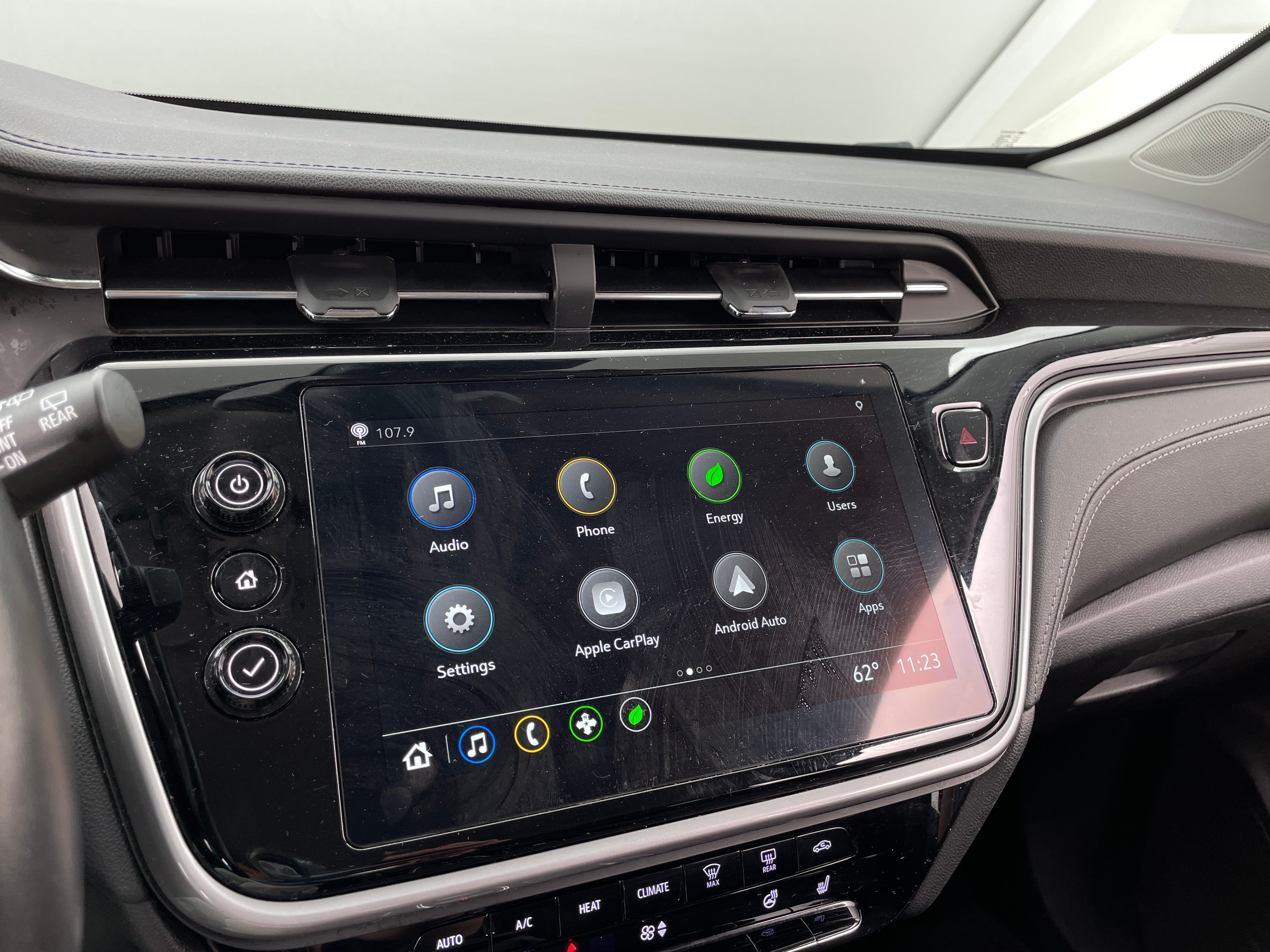 2023 Chevrolet Bolt EUV LT 4